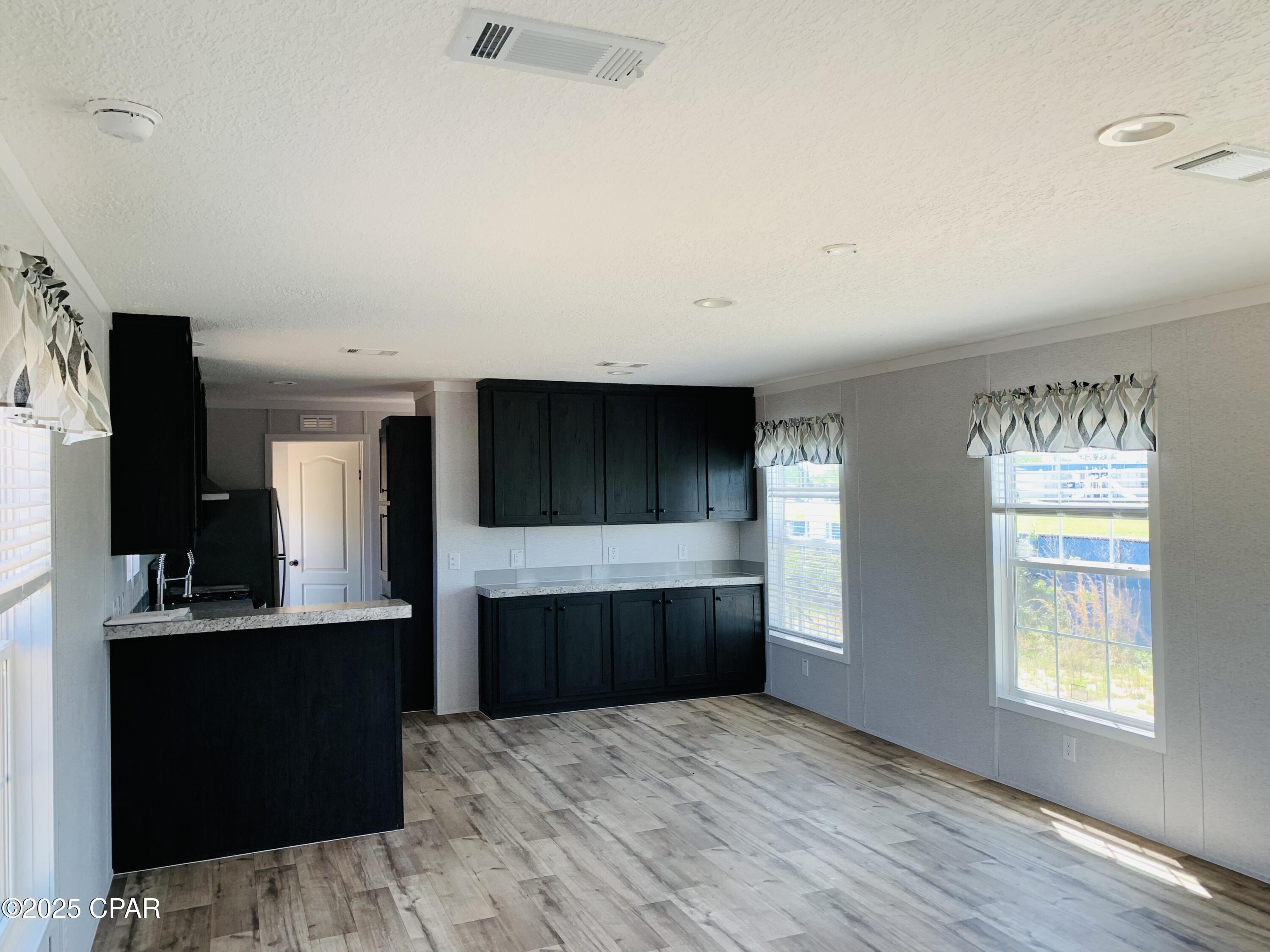 [No Recorded Subdiv] - Commercial Sale