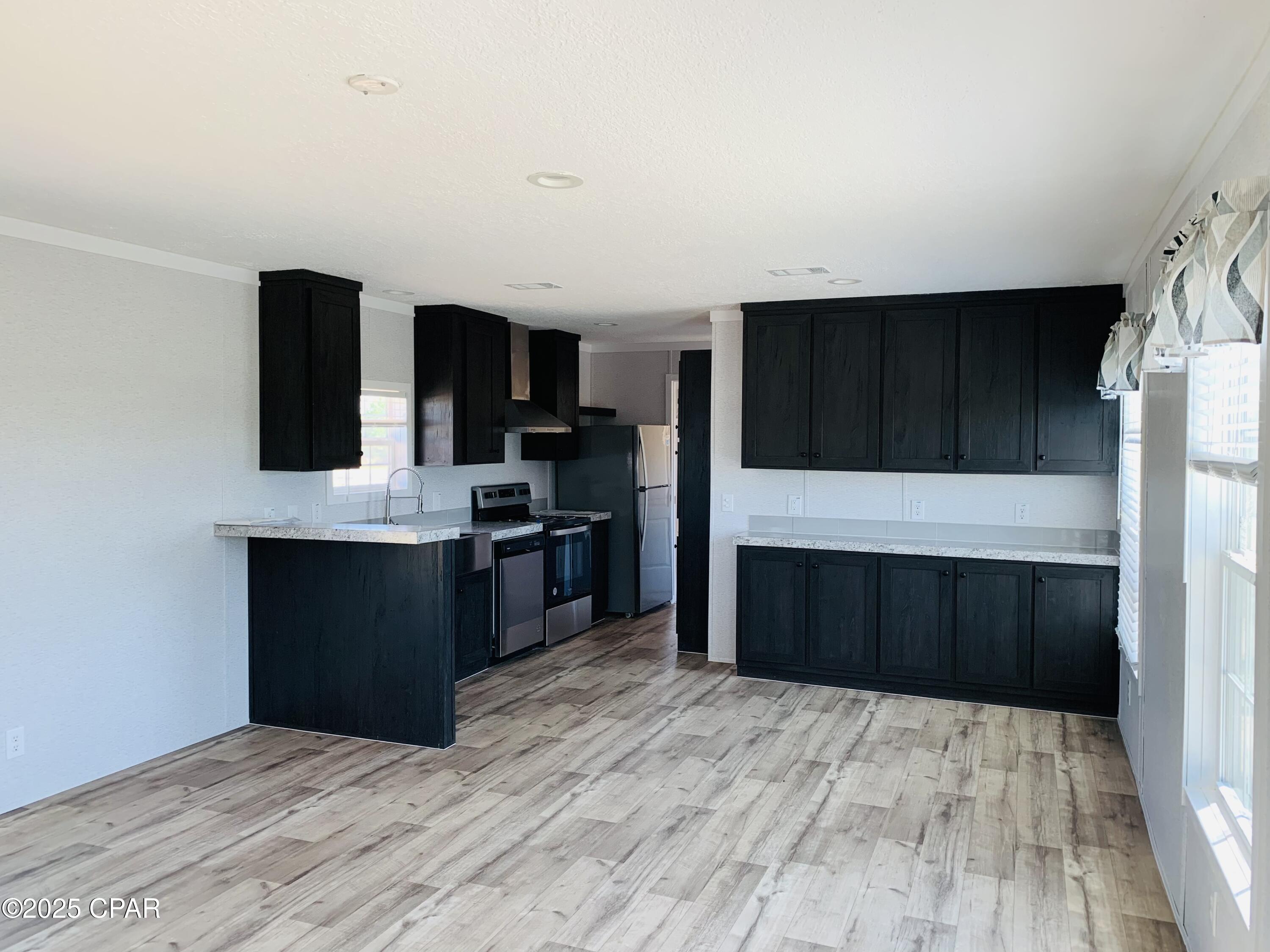 [No Recorded Subdiv] - Commercial Sale