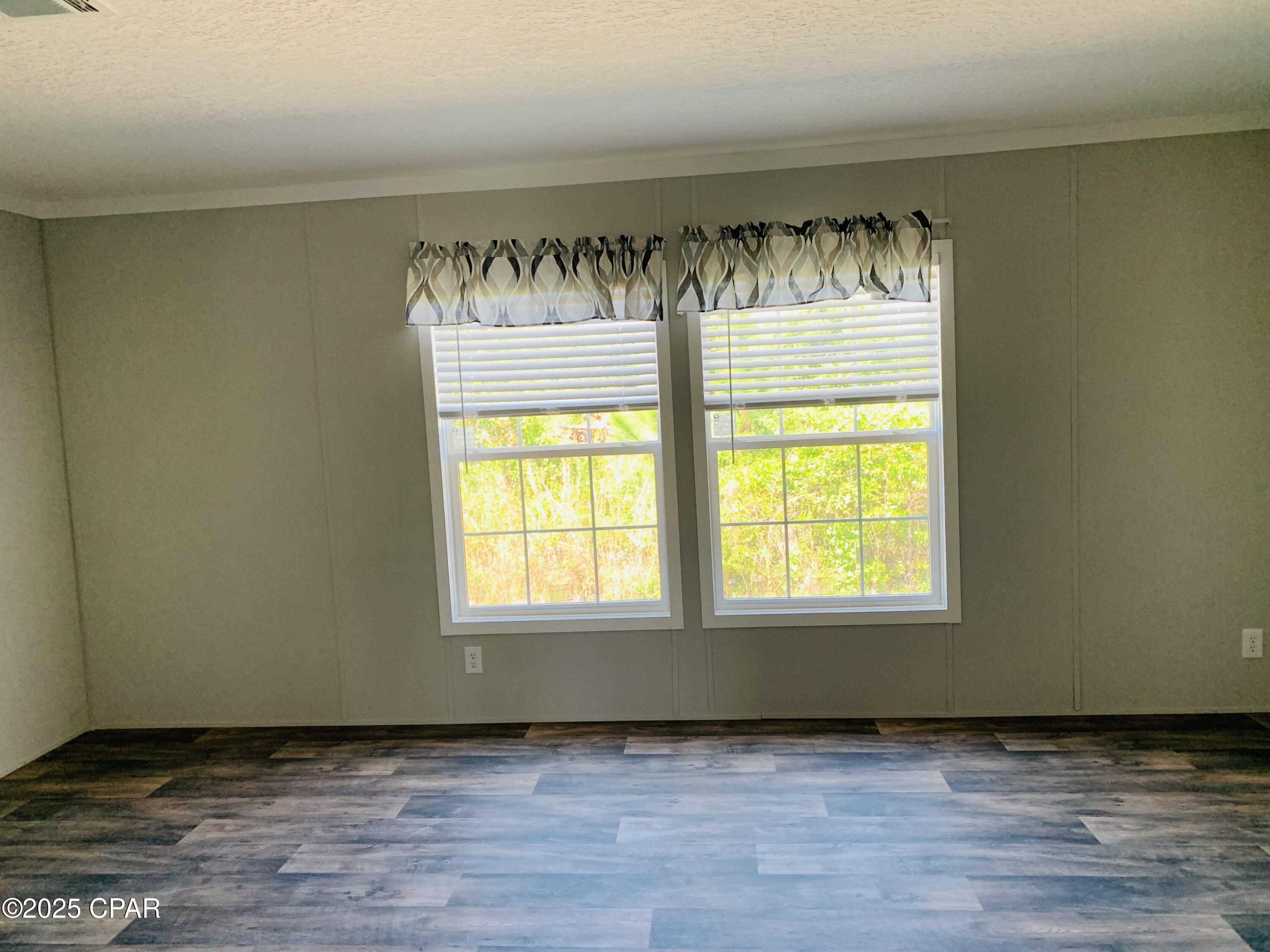 [No Recorded Subdiv] - Commercial Sale