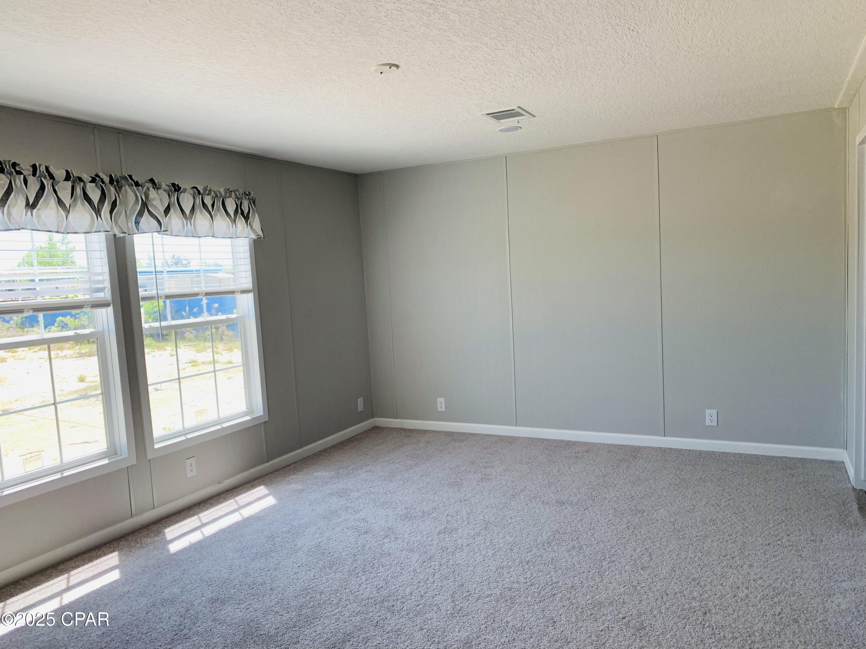 [No Recorded Subdiv] - Commercial Sale