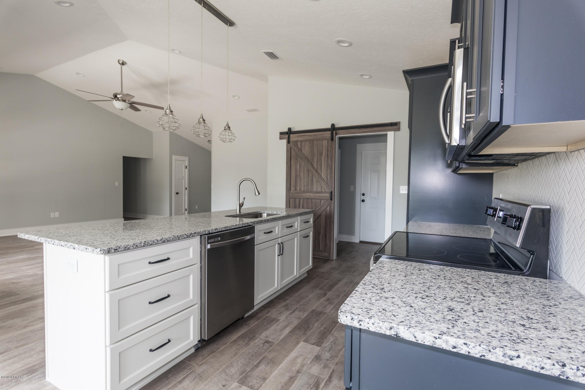 [No Recorded Subdiv] - Residential