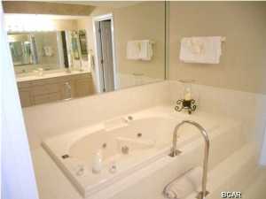 Summerwinds Condo - Residential