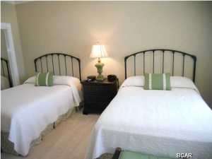 Summerwinds Condo - Residential