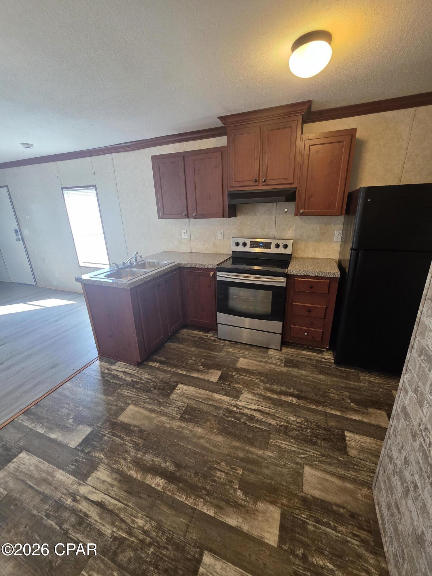 [No Recorded Subdiv] - Residential Lease