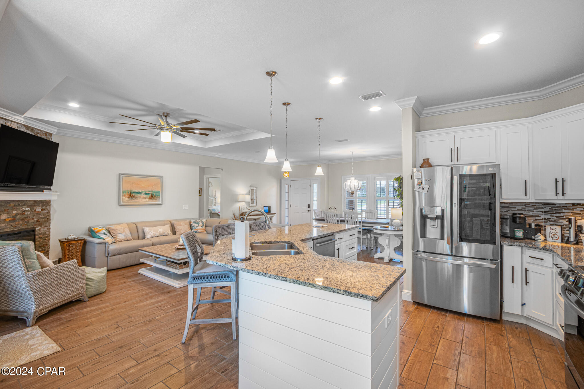 Summer Breeze - Residential