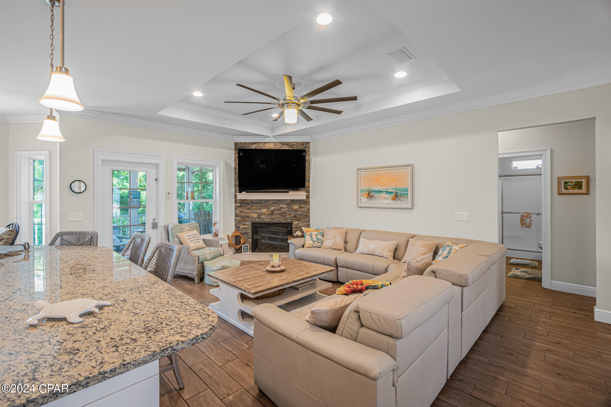 Summer Breeze - Residential