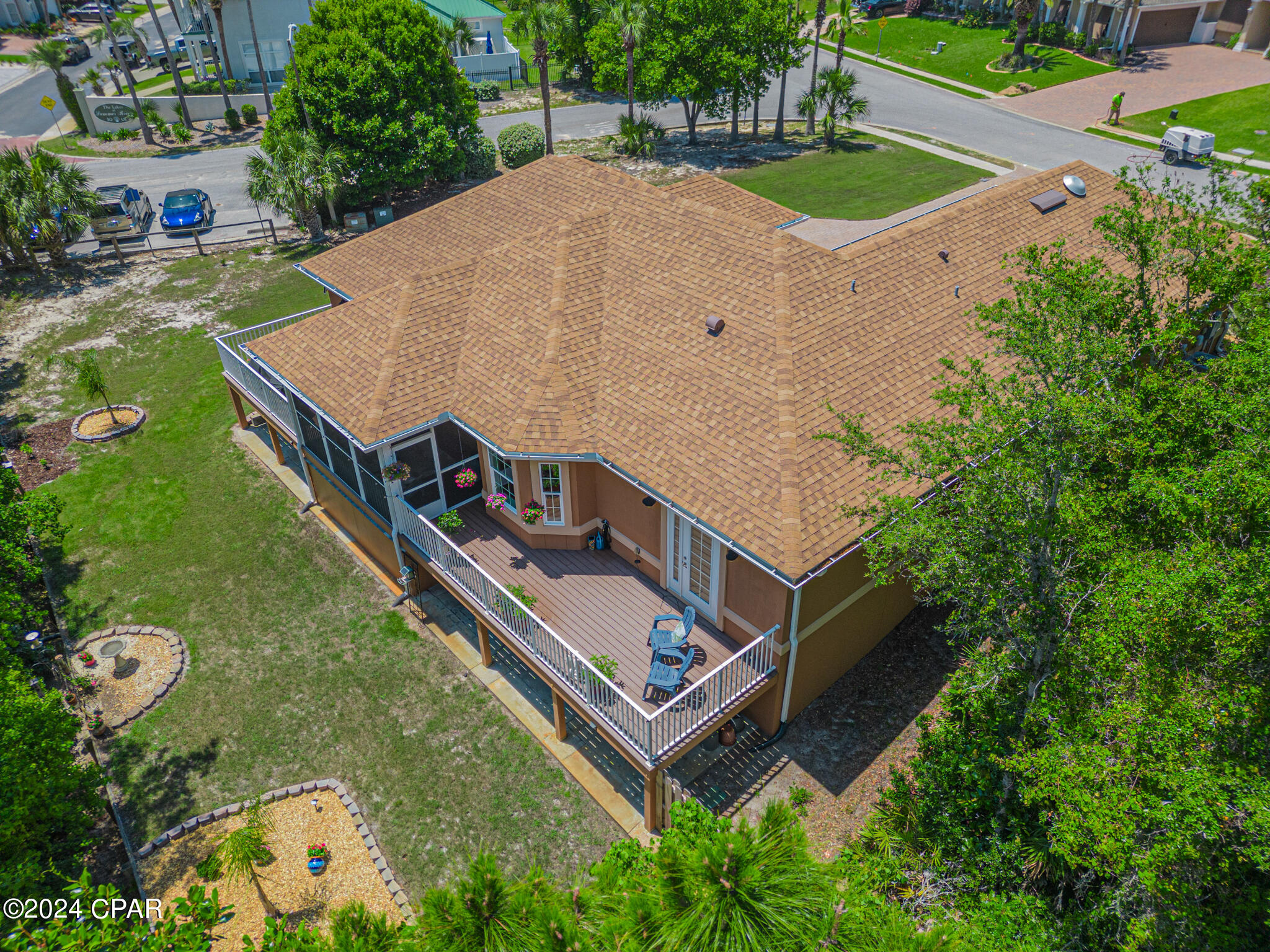 Summer Breeze - Residential