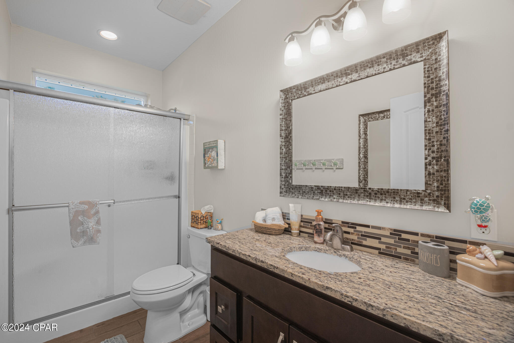 Summer Breeze - Residential