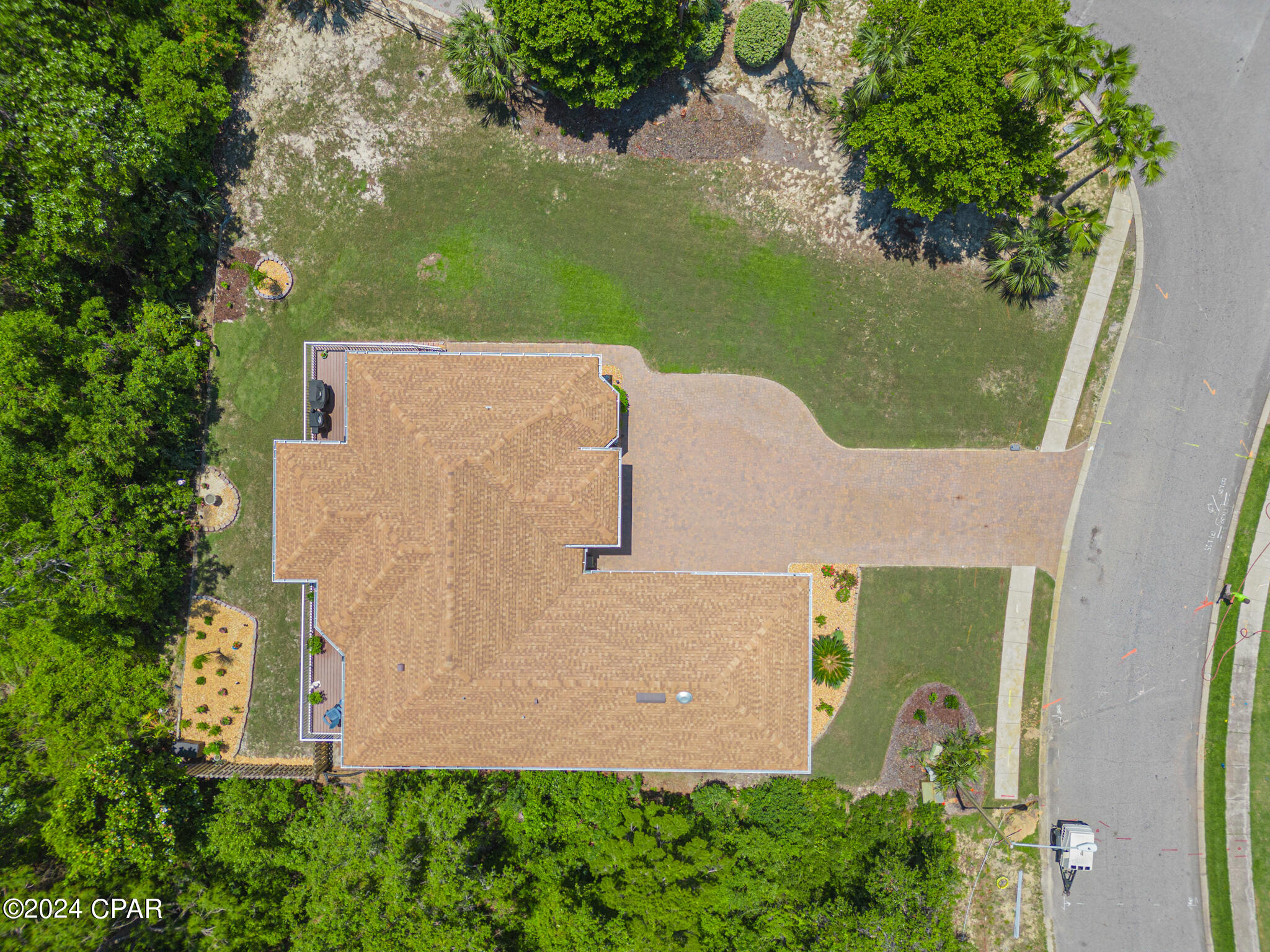 Summer Breeze - Residential