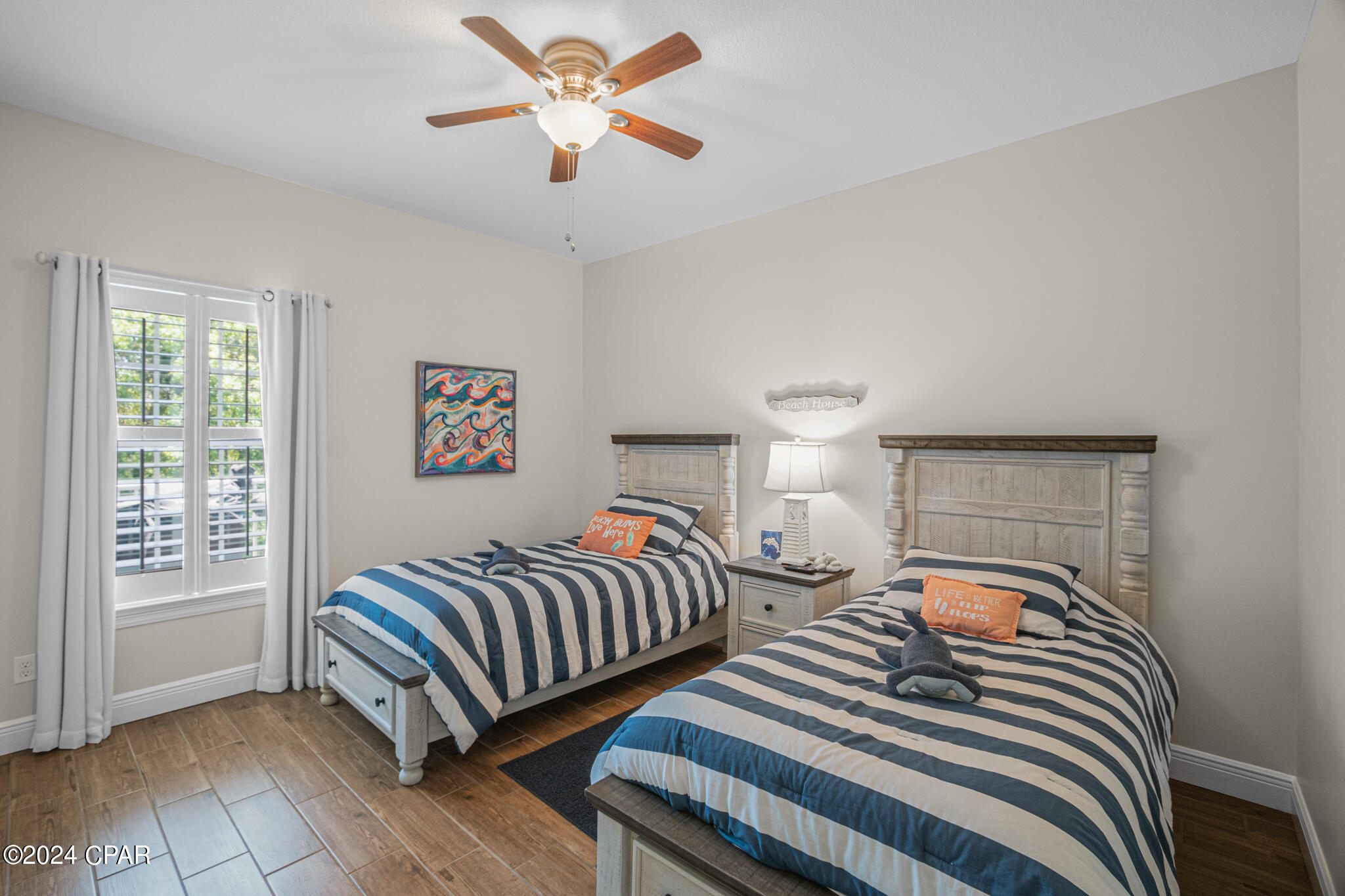 Summer Breeze - Residential