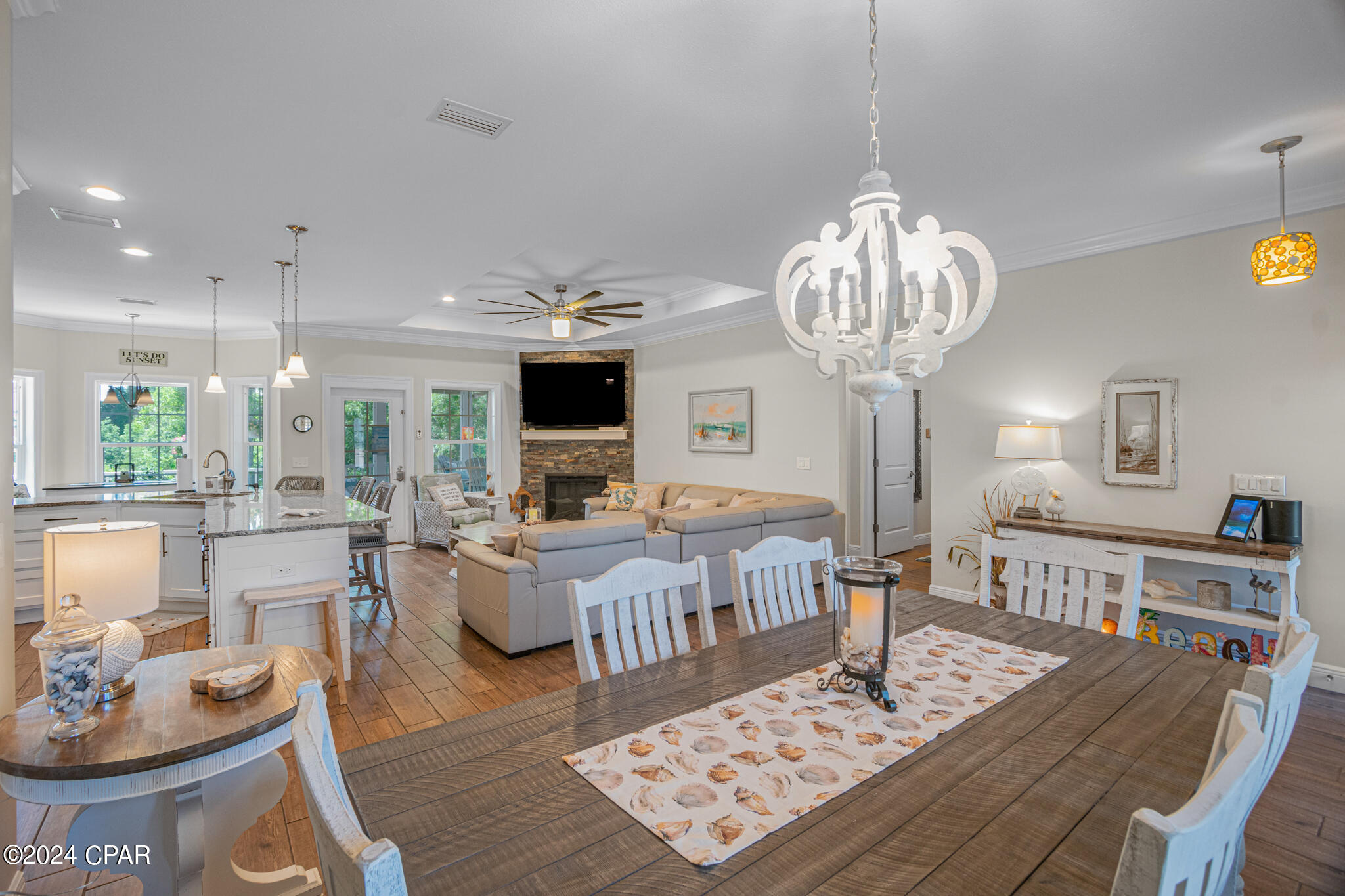 Summer Breeze - Residential