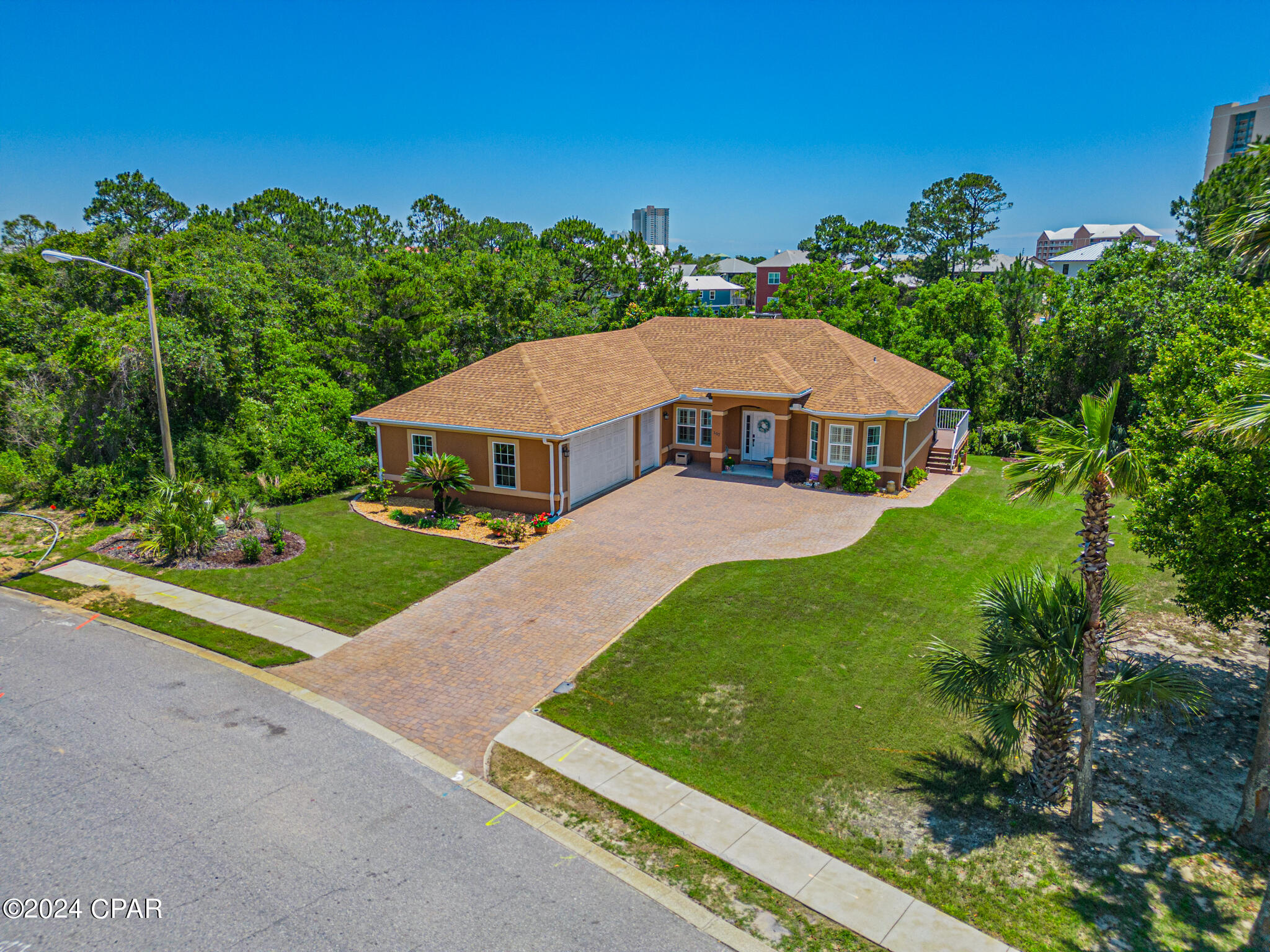 Summer Breeze - Residential