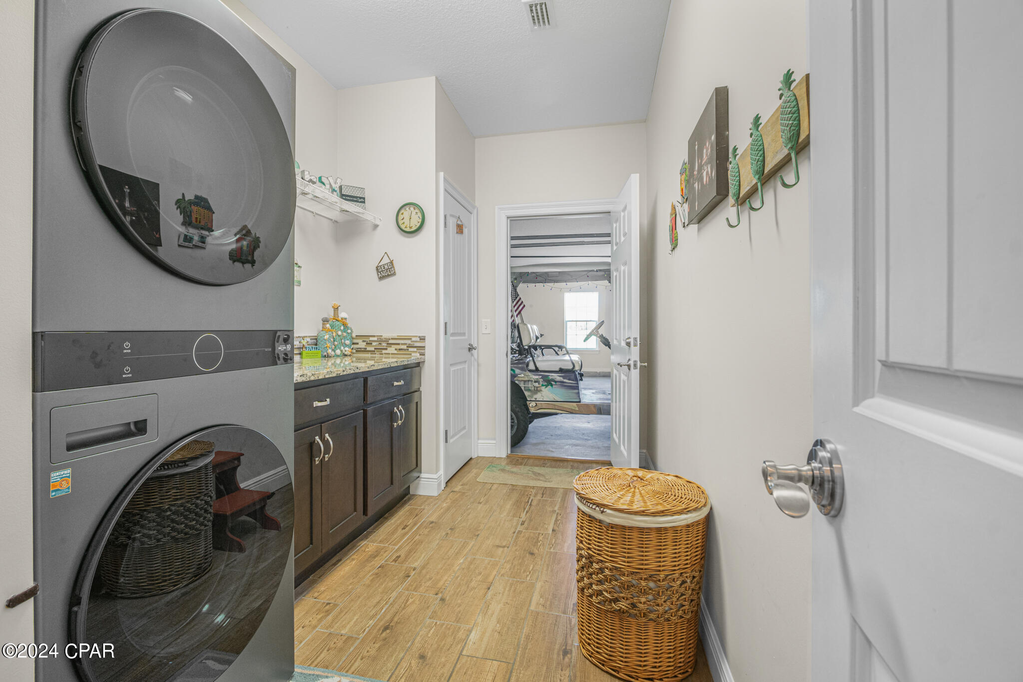 Summer Breeze - Residential