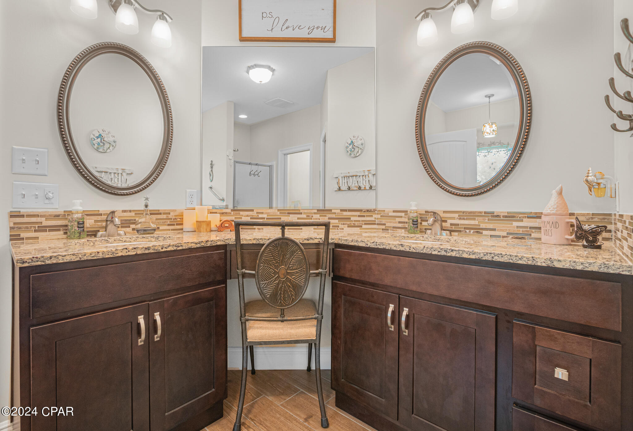 Summer Breeze - Residential