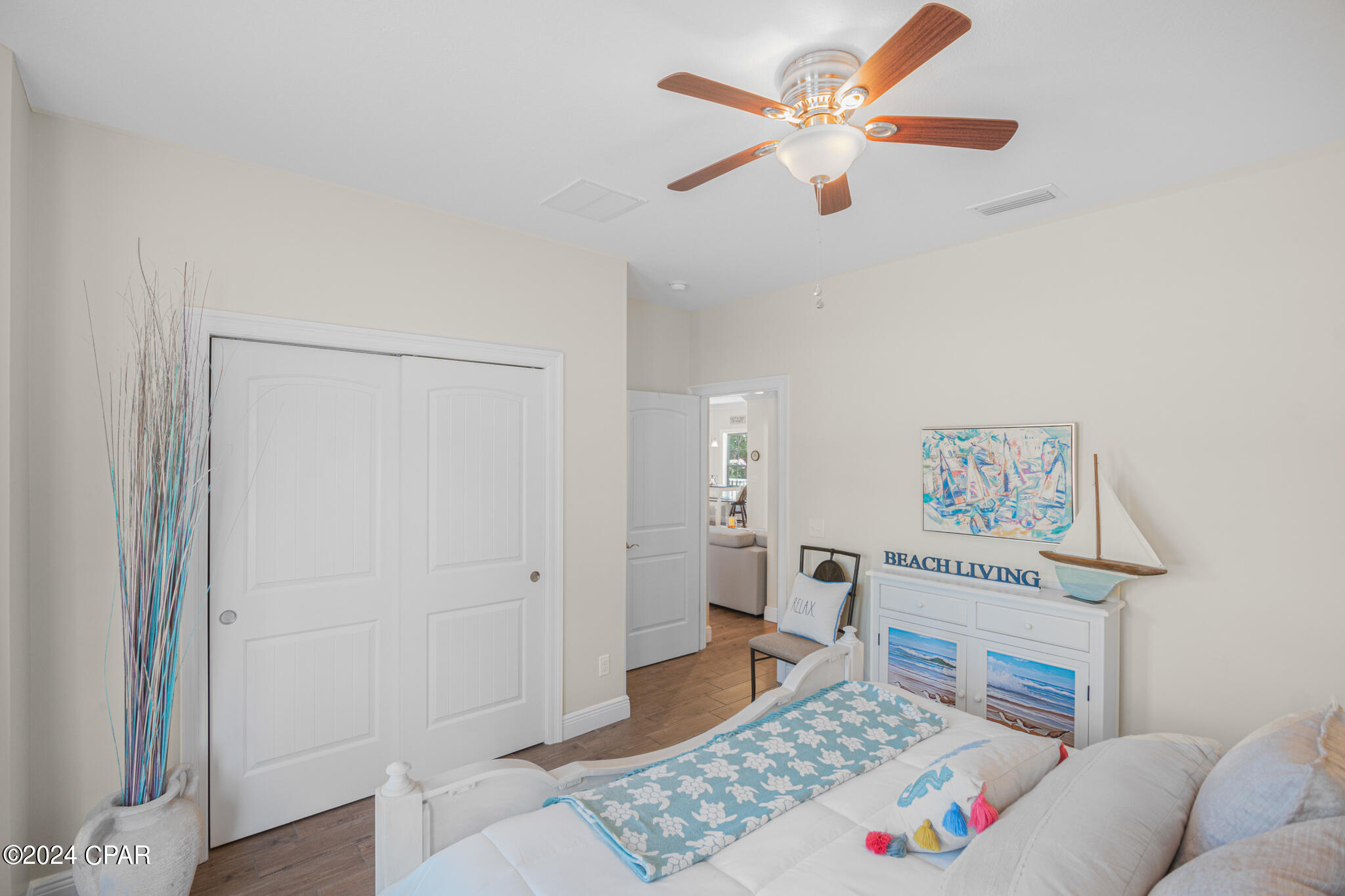 Summer Breeze - Residential