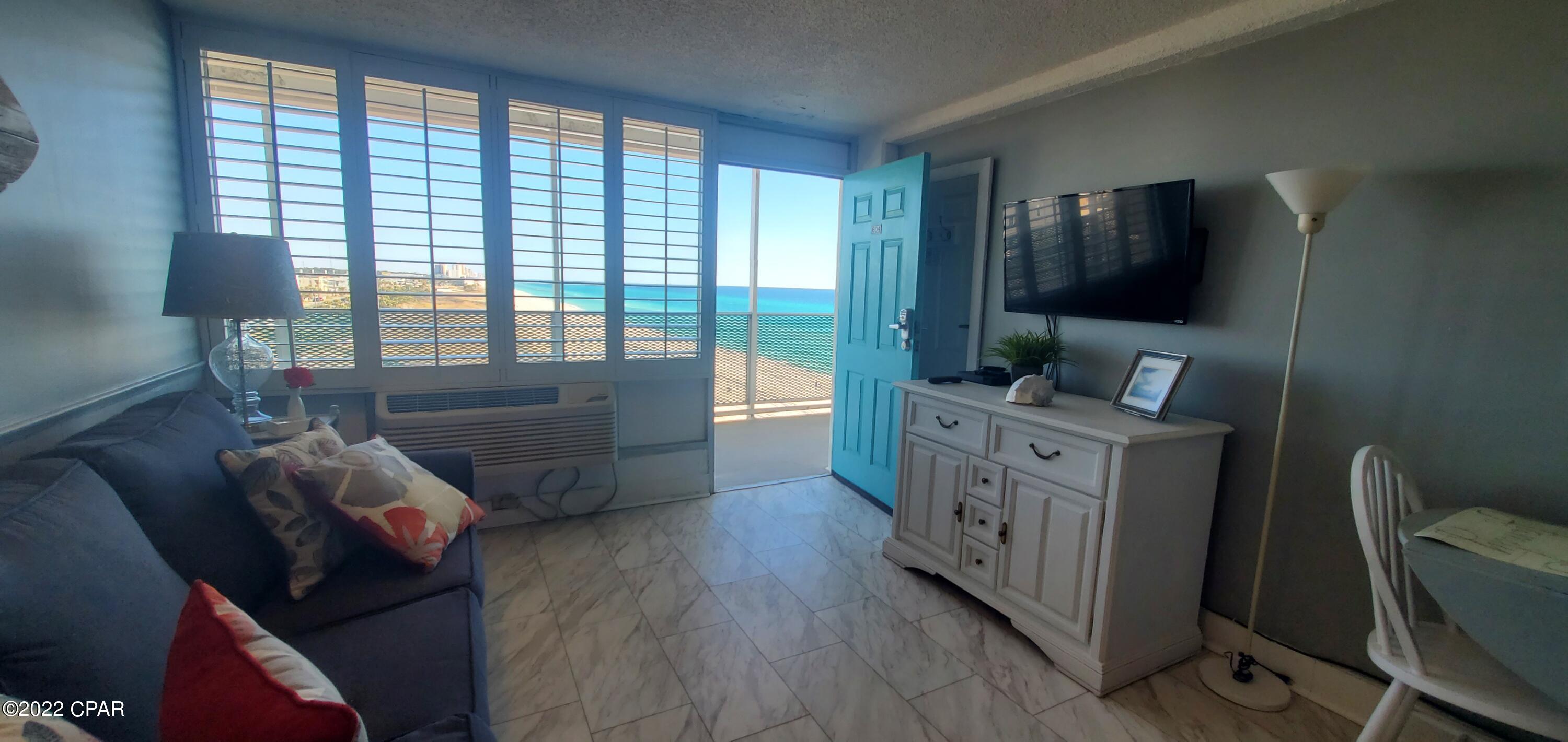 Fontainebleau Terrace - Residential