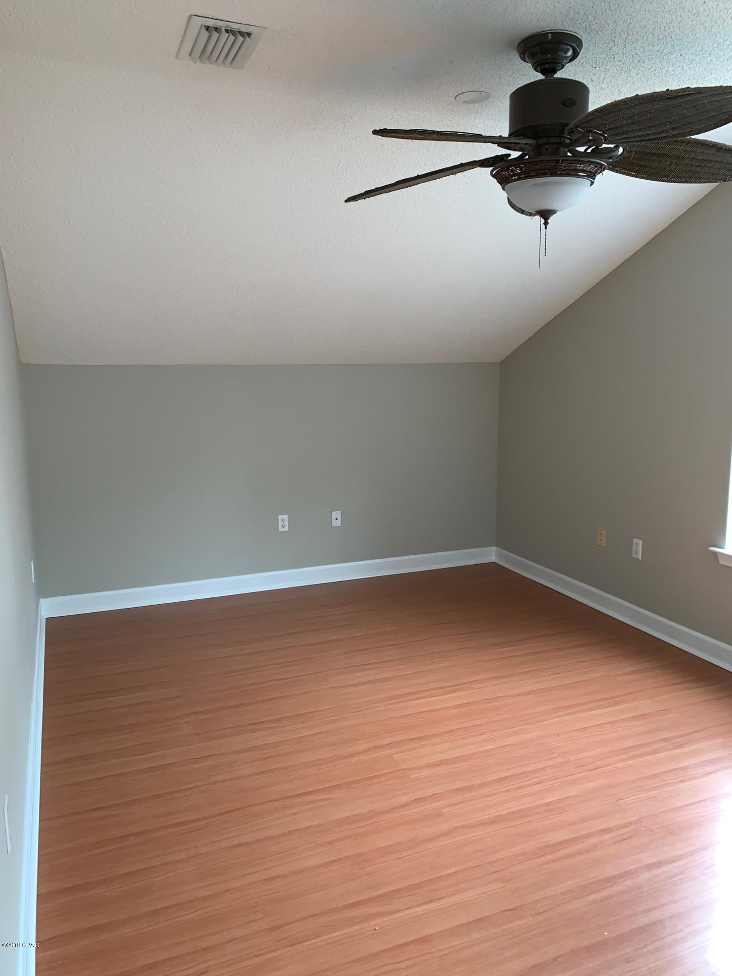 Escada - Residential Lease