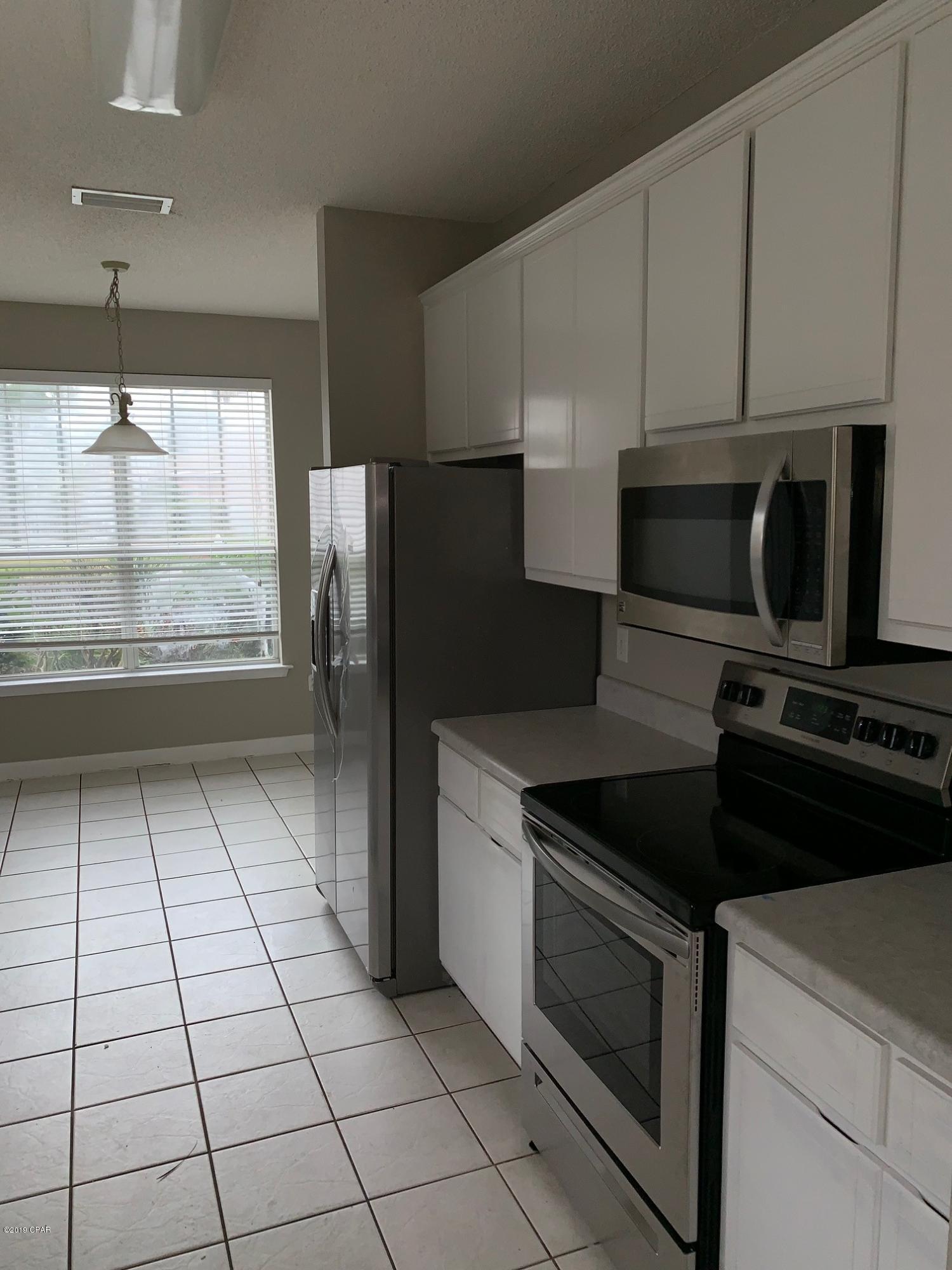 Escada - Residential Lease