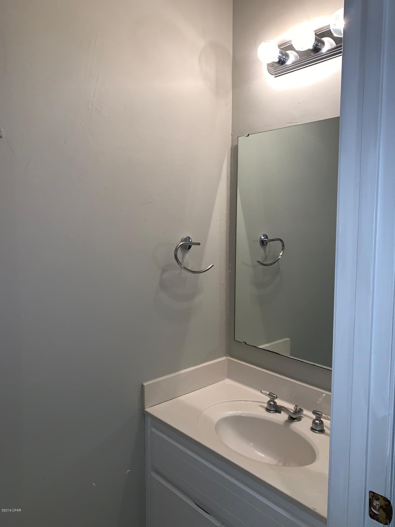 Escada - Residential Lease