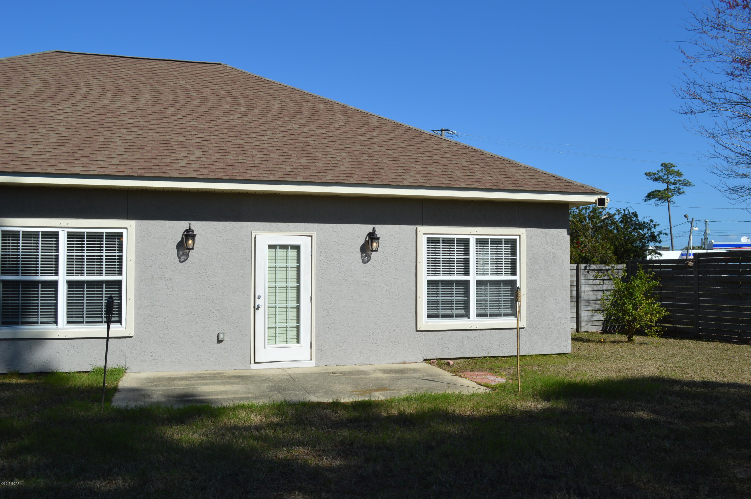 North Lagoon Oaks - Residential