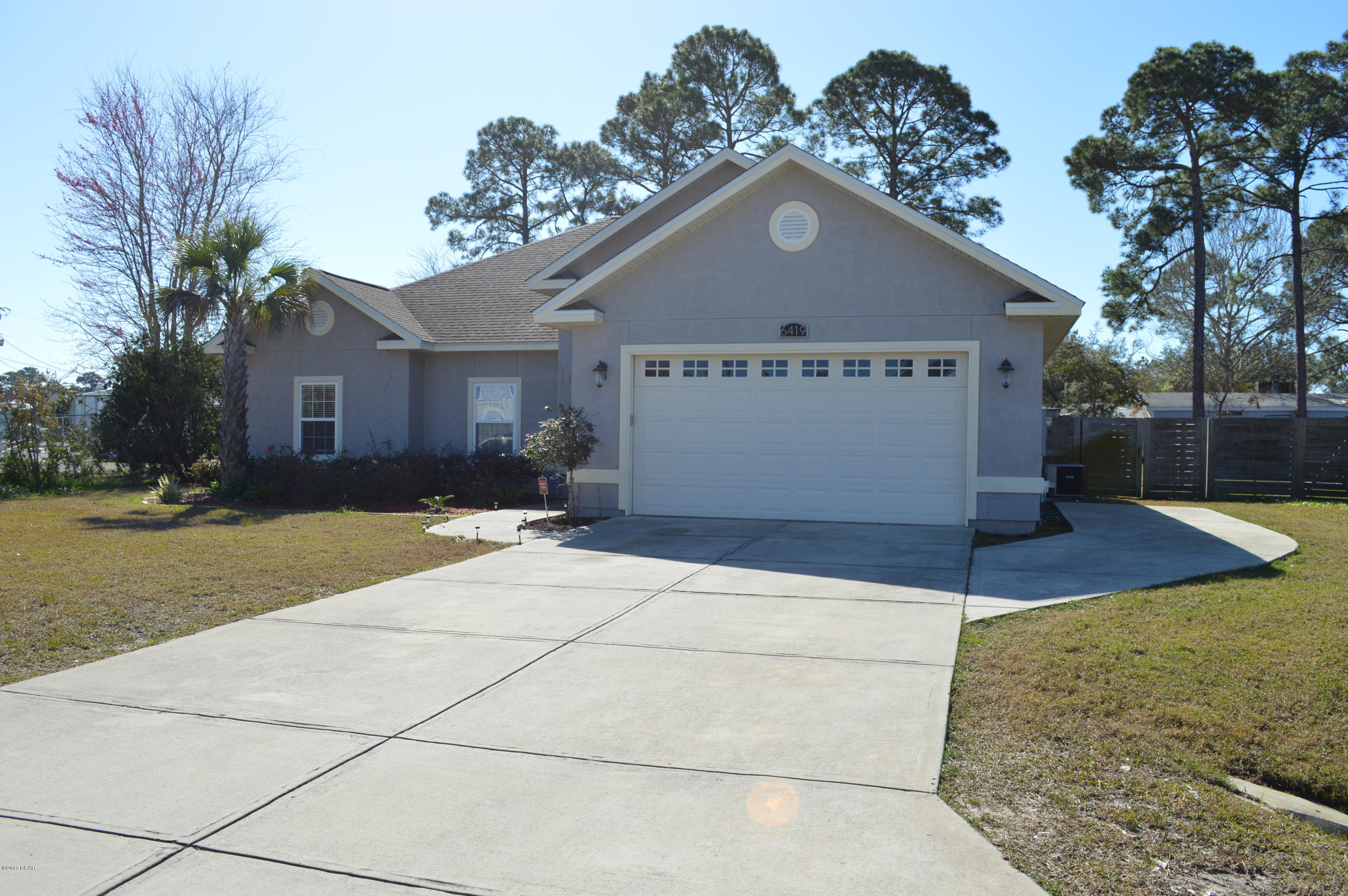 North Lagoon Oaks - Residential