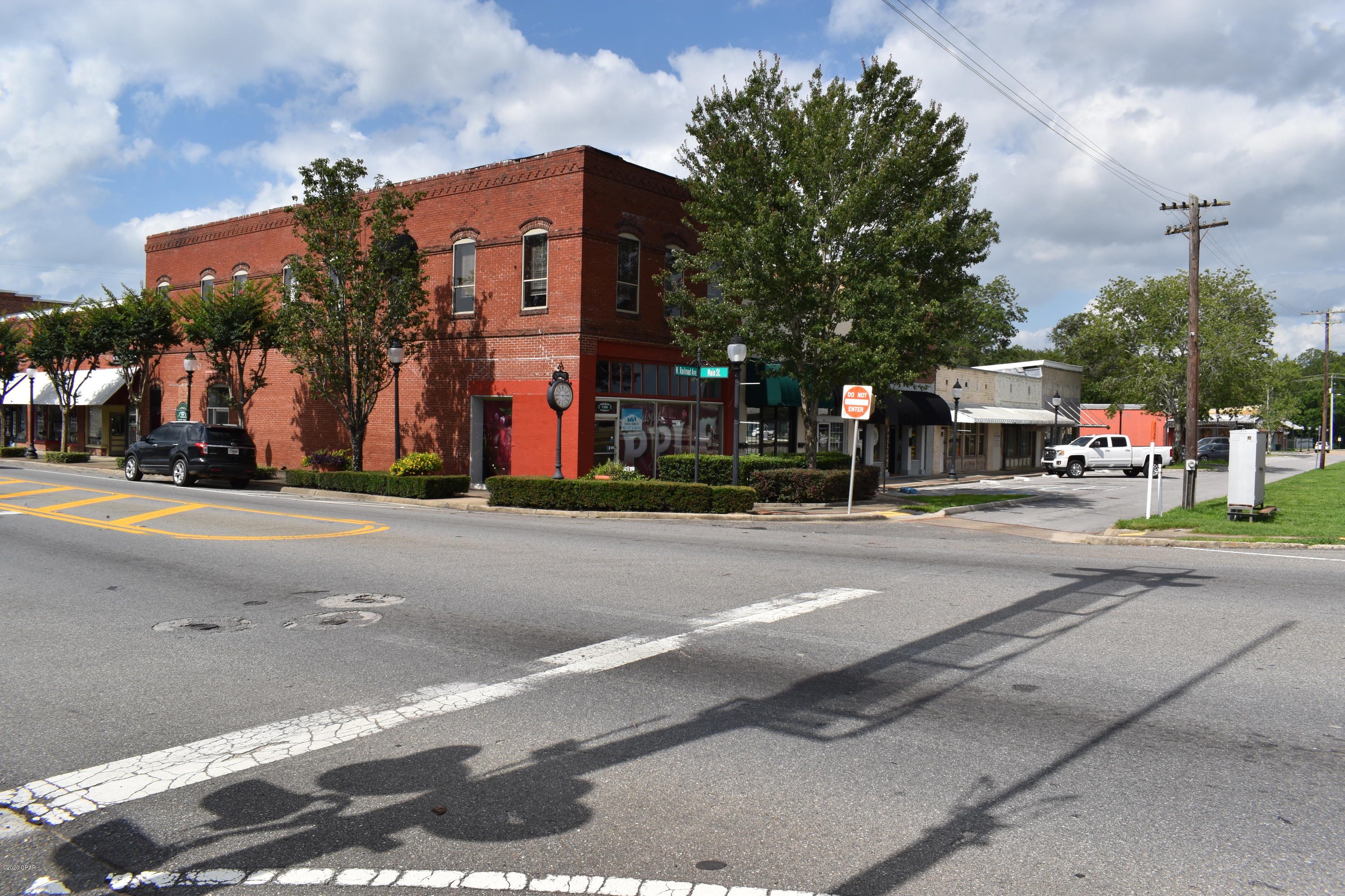 Chipley - Commercial Sale