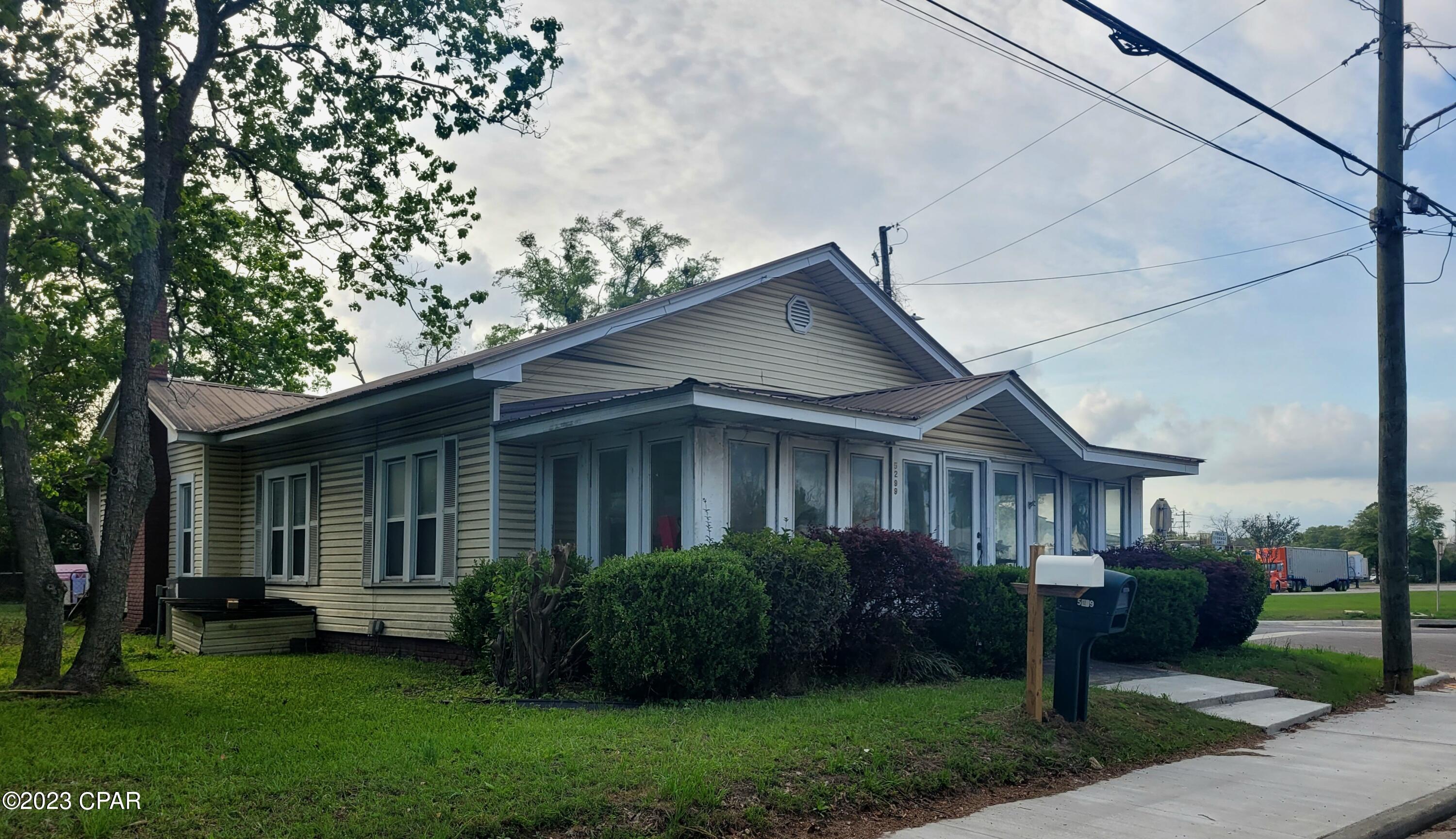 [No Recorded Subdiv] - Residential