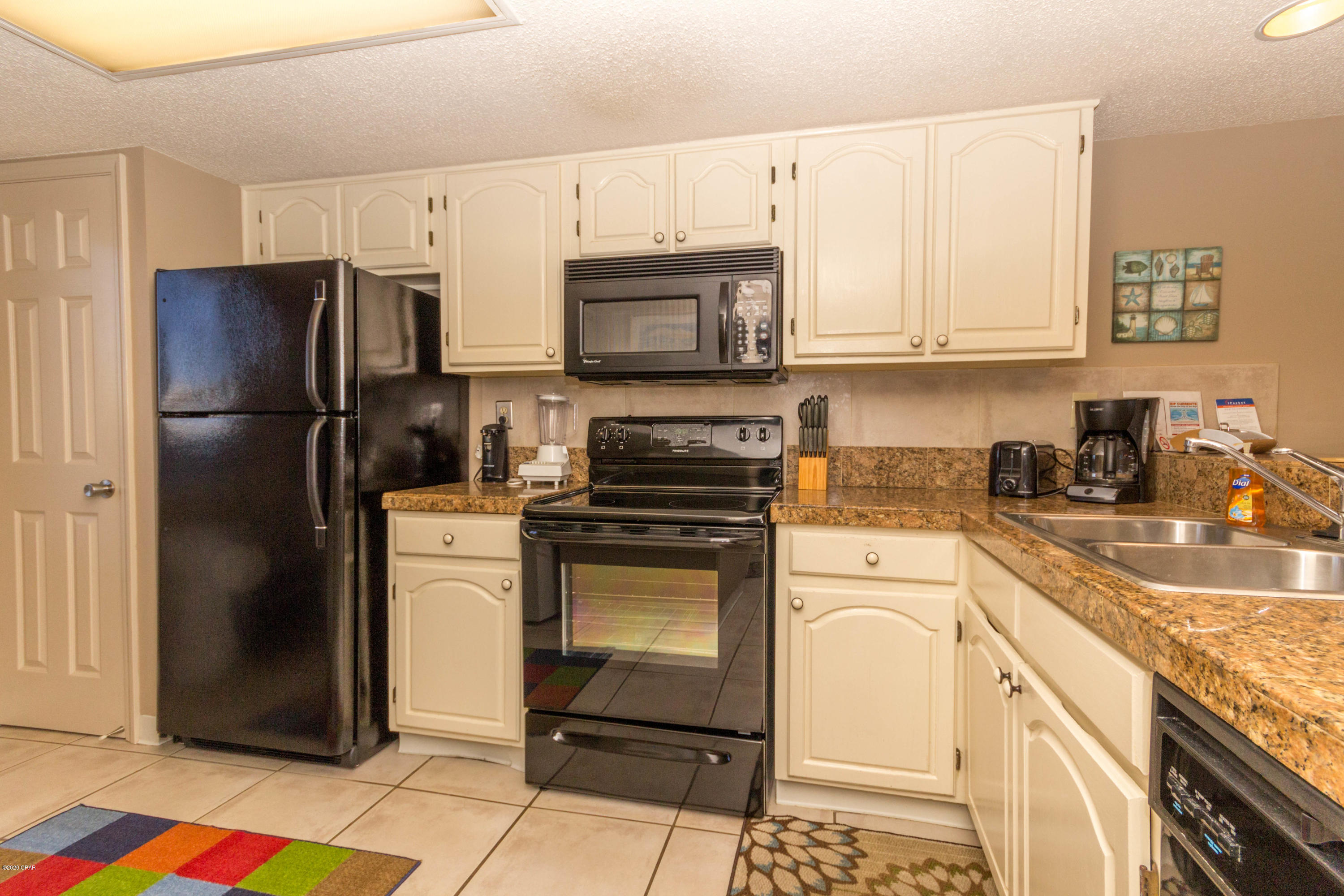 The Commodore - Residential