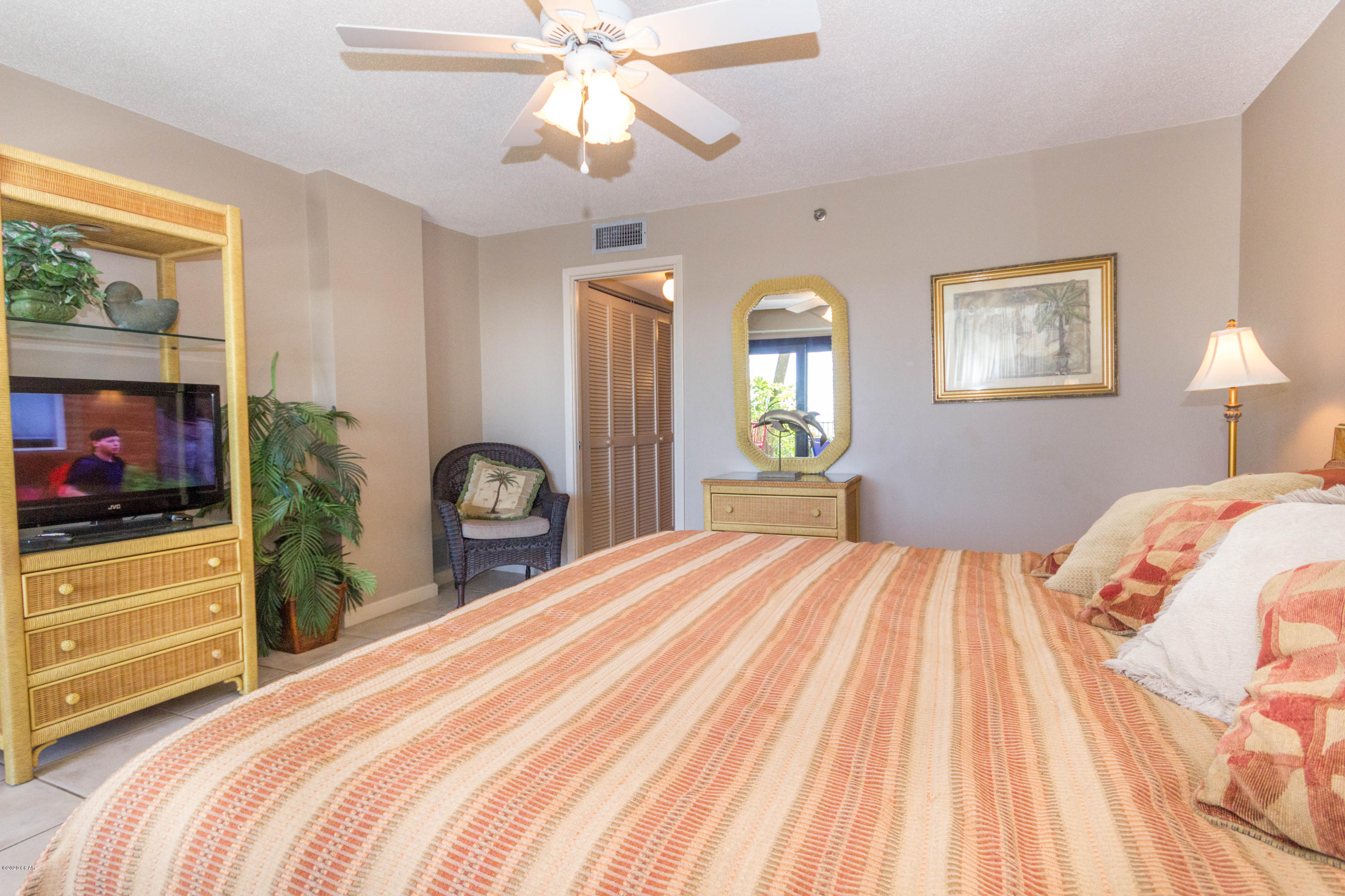 The Commodore - Residential