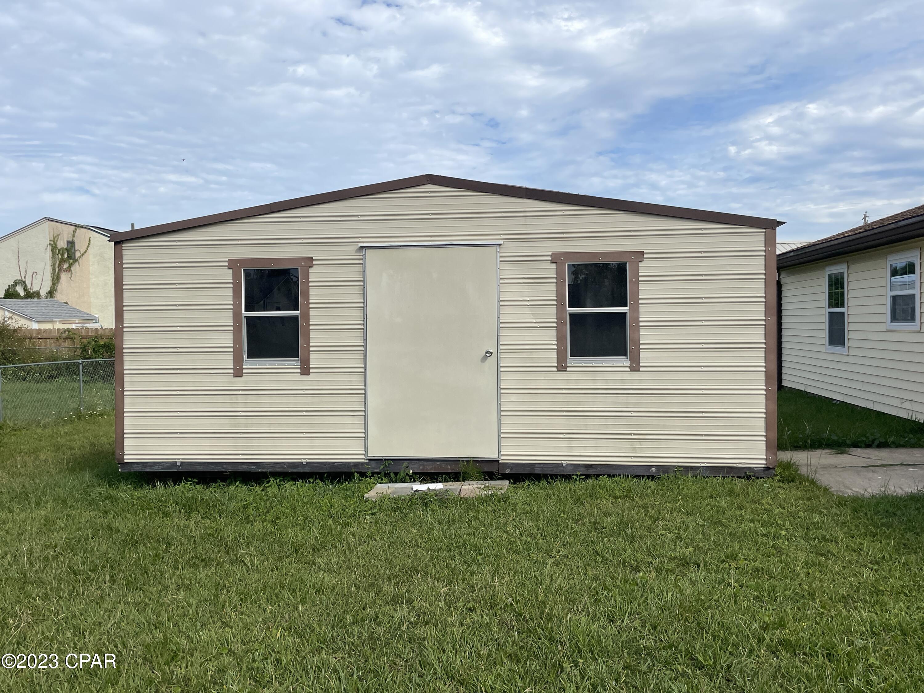 [No Recorded Subdiv] - Residential Lease