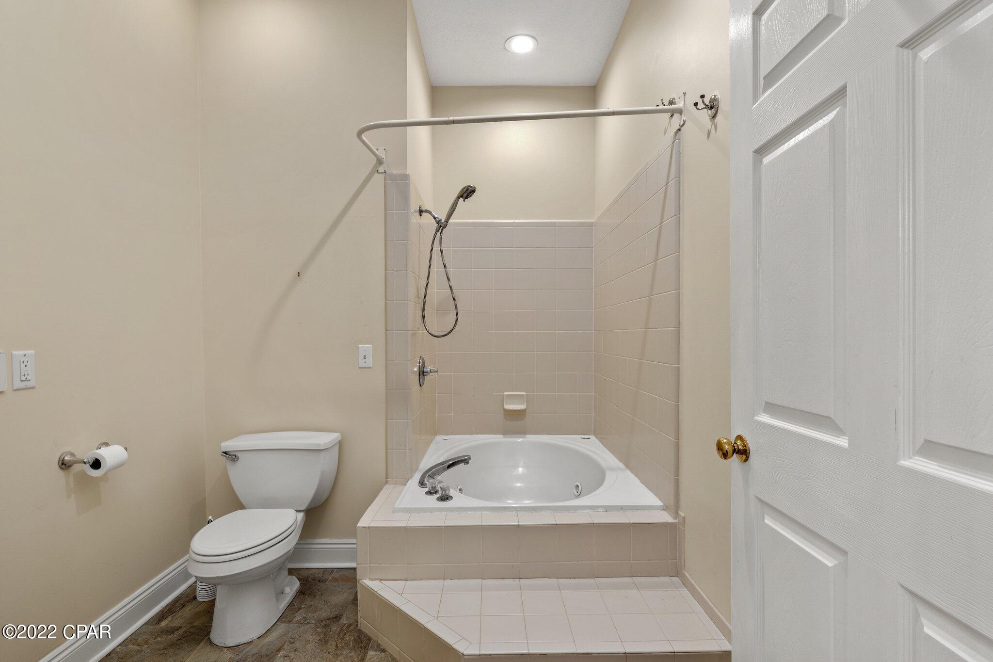 Bayside Estates Condominium - Residential