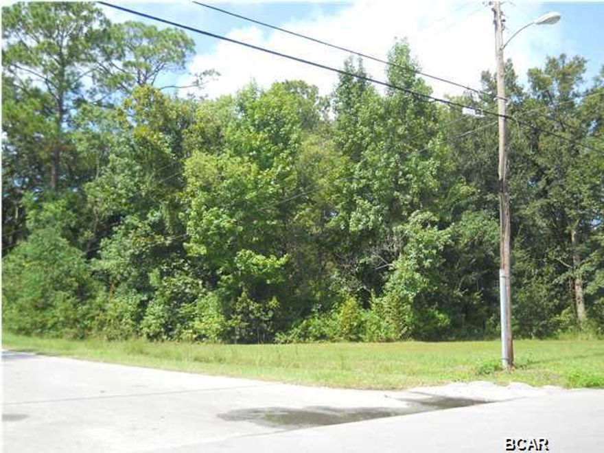 2 EACH. 50X150 LOTS AVAILABLE. EACH $22,500. 1 CORNER AND 1 INTERIOR. THIS IS ''MIXED USE'', SO MORE THAN JUST A HOME COULD BE HERE. CHECK WITH LYNN HAVEN PLANNING FOR YOUR SPECIFIC NEEDS. CORNER NEEDS SOME FILL, INTERIOR ''SEEMS'' NOT TOO. YOU WALK IT AND BE THE JUDGE. NOT IN A FLOOD ZONE.