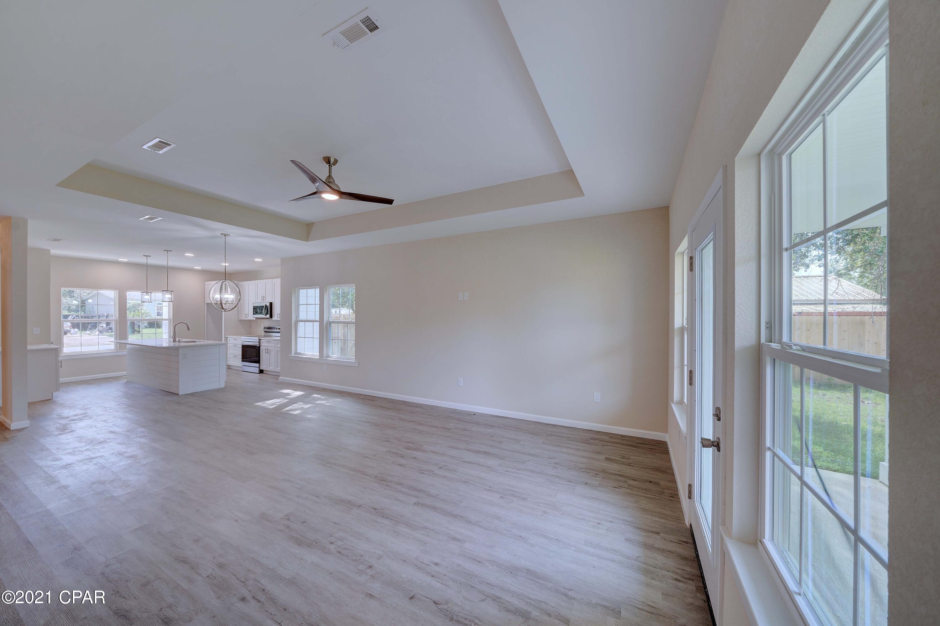 North Lagoon Oaks - Residential