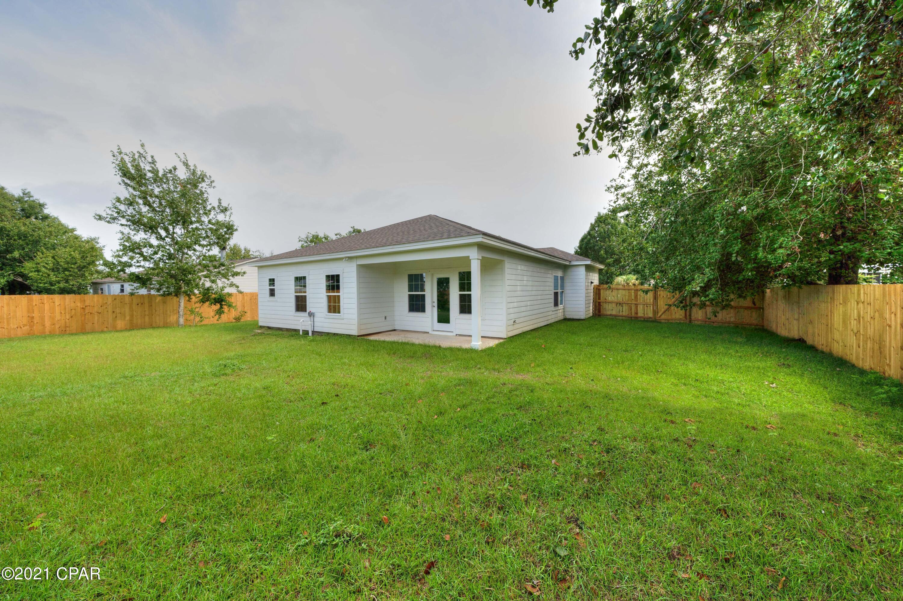 North Lagoon Oaks - Residential