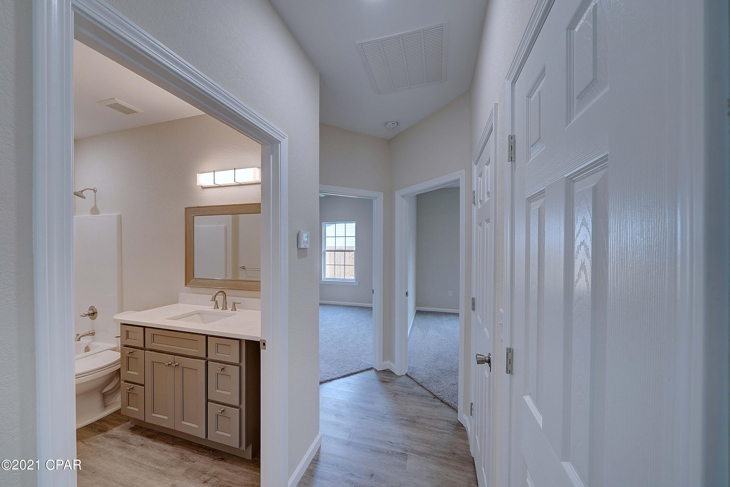 North Lagoon Oaks - Residential