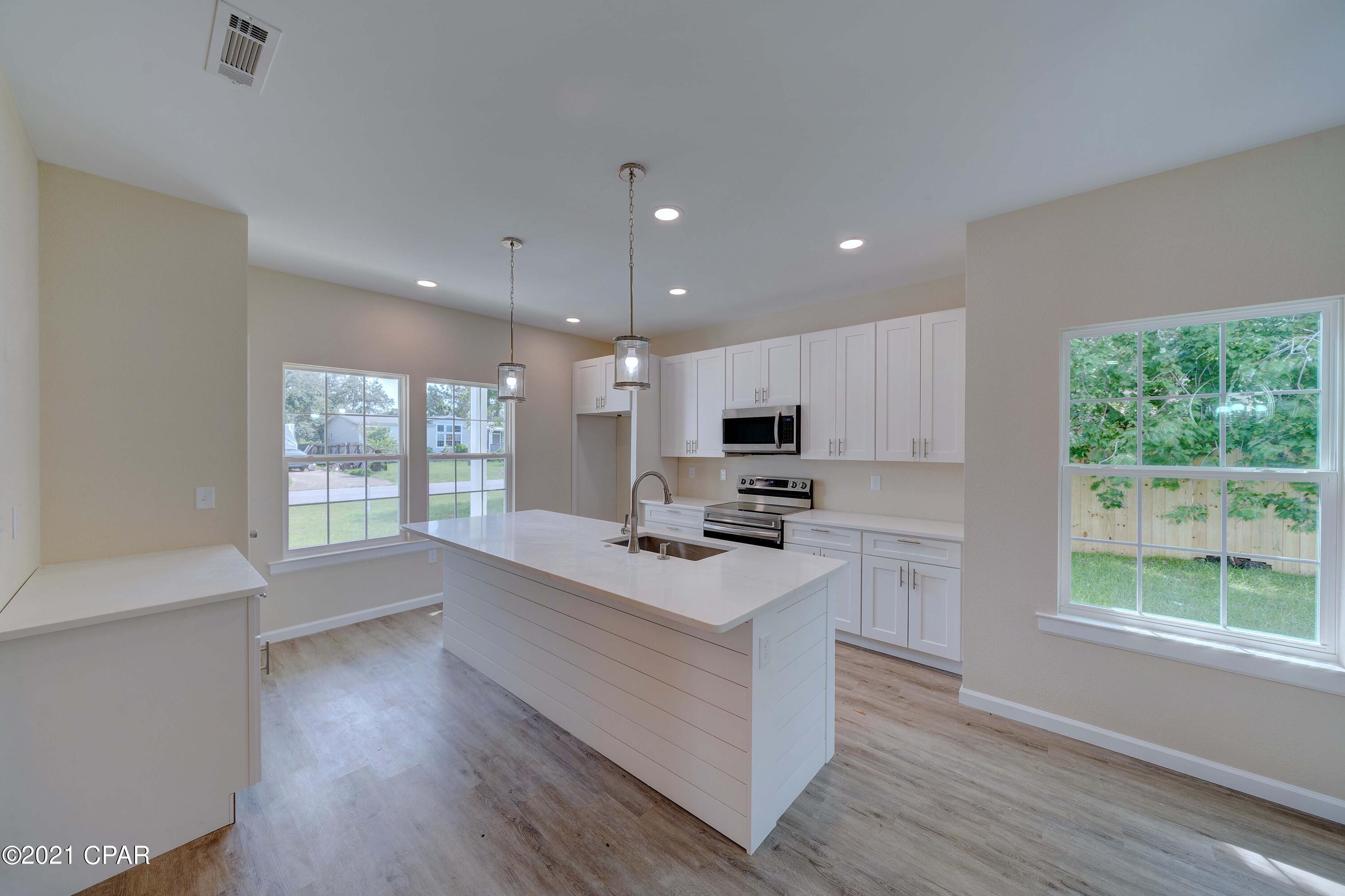 North Lagoon Oaks - Residential