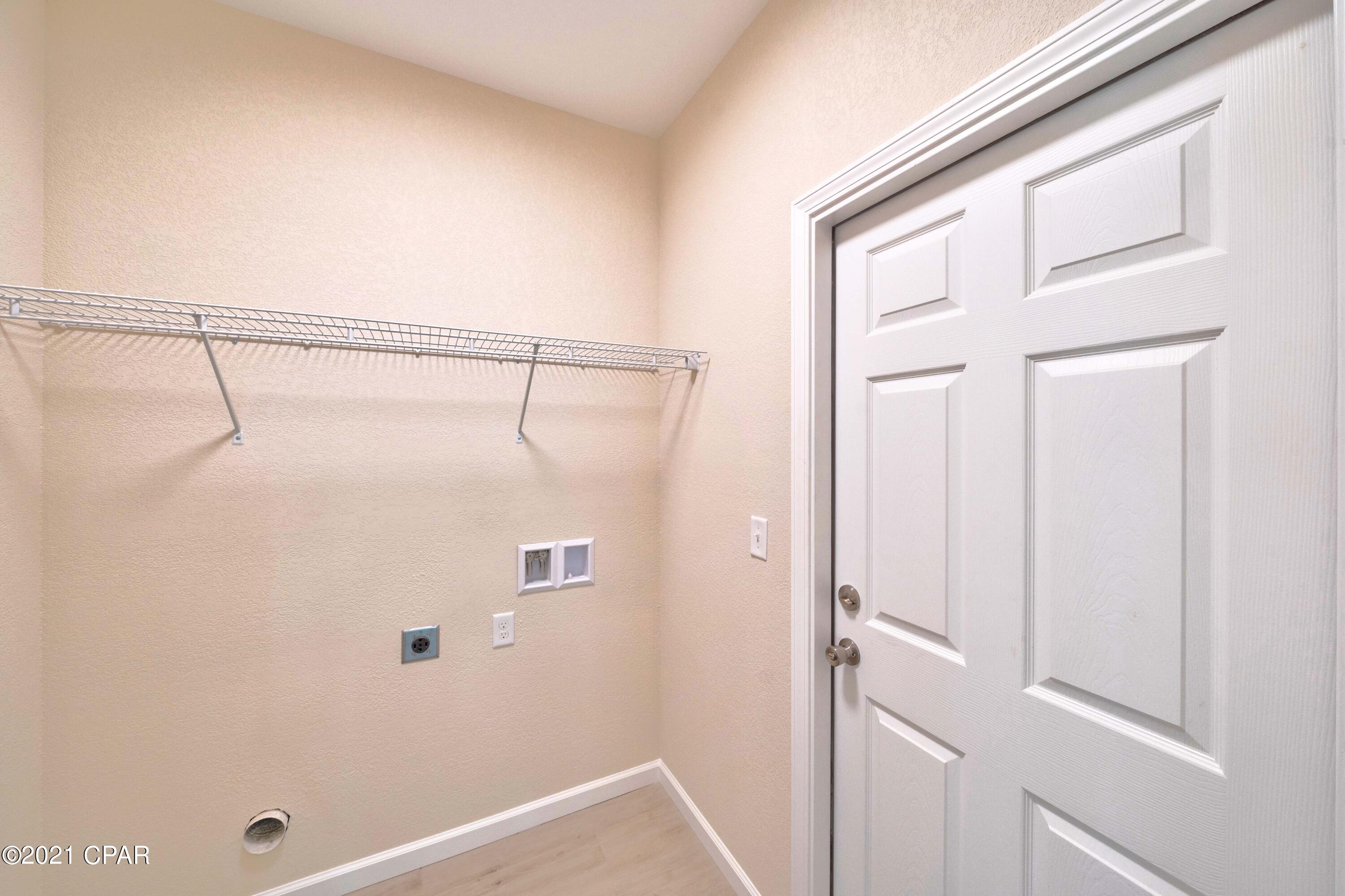 North Lagoon Oaks - Residential