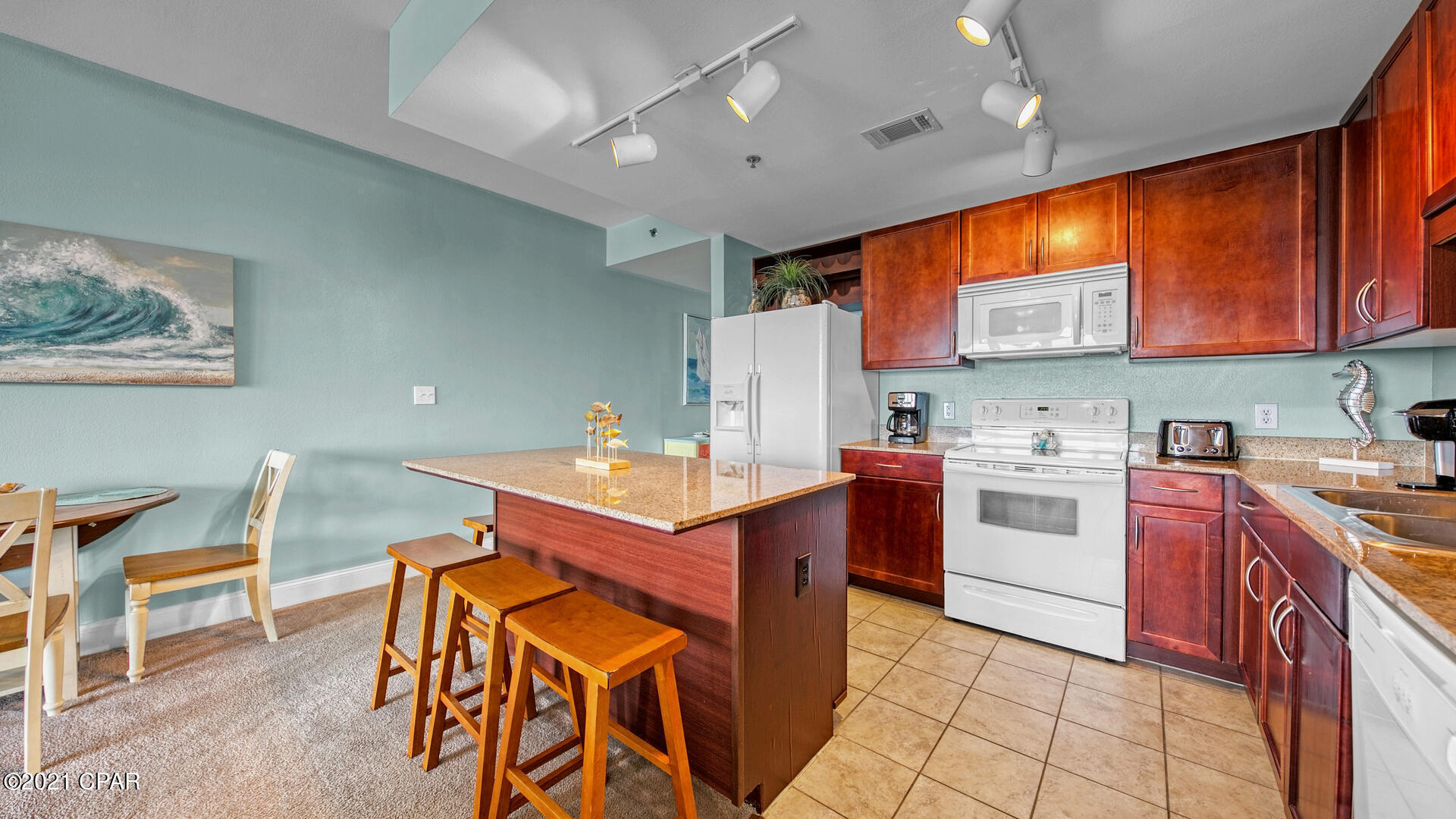 Laketown Wharf - Residential