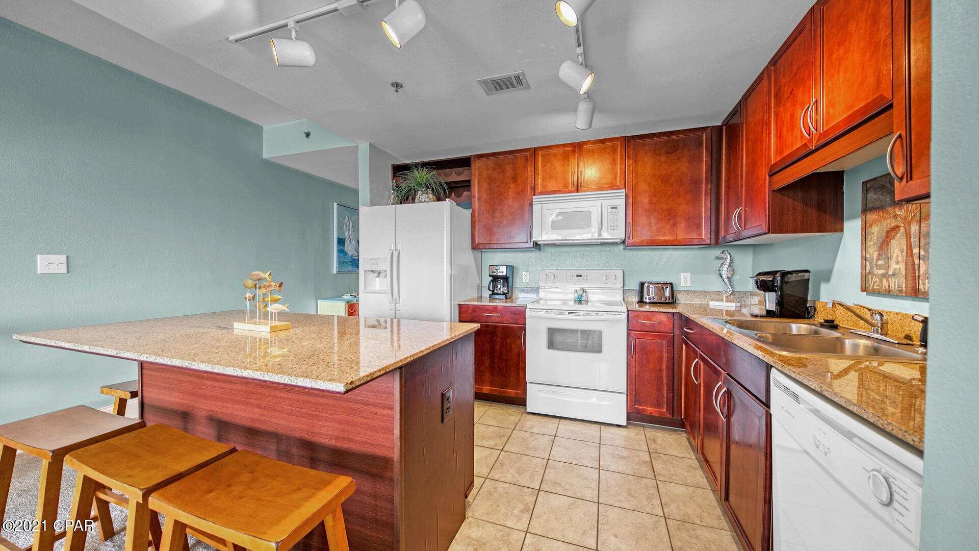 Laketown Wharf - Residential