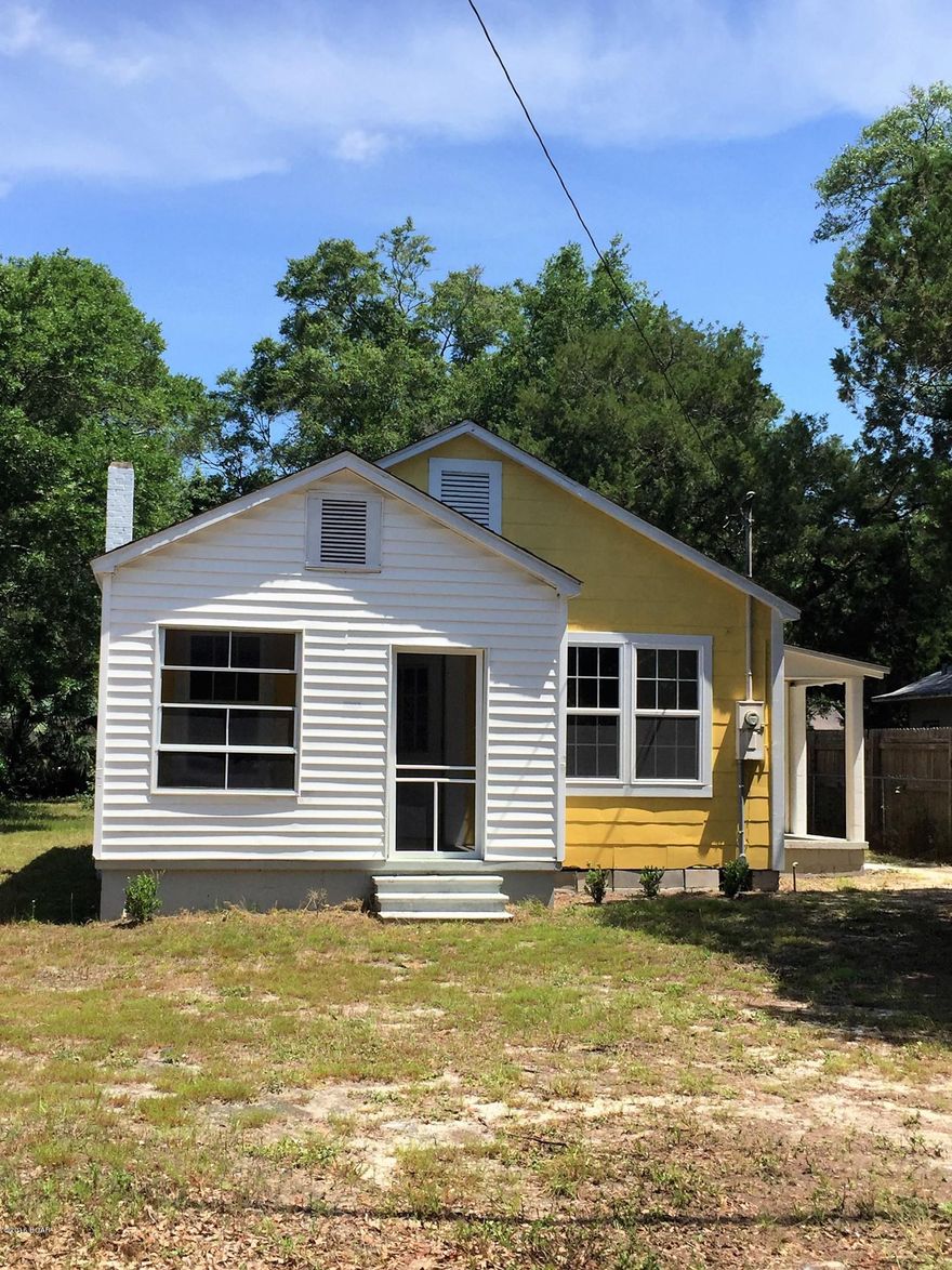 Remodeled 2 BR/1 bath located on a quiet street & very close to all the amenities of Panama City, Fl.  Freshly painted.  New bathroom fixtures.  Mostly fenced in back yard.  Enclosed front porch.  Home has new carpet, new roof & new hot water heater . 

There is a lot located to the left of the home that can be purchased with this home or seperately.