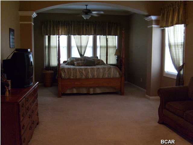 Hawks Landing - Residential