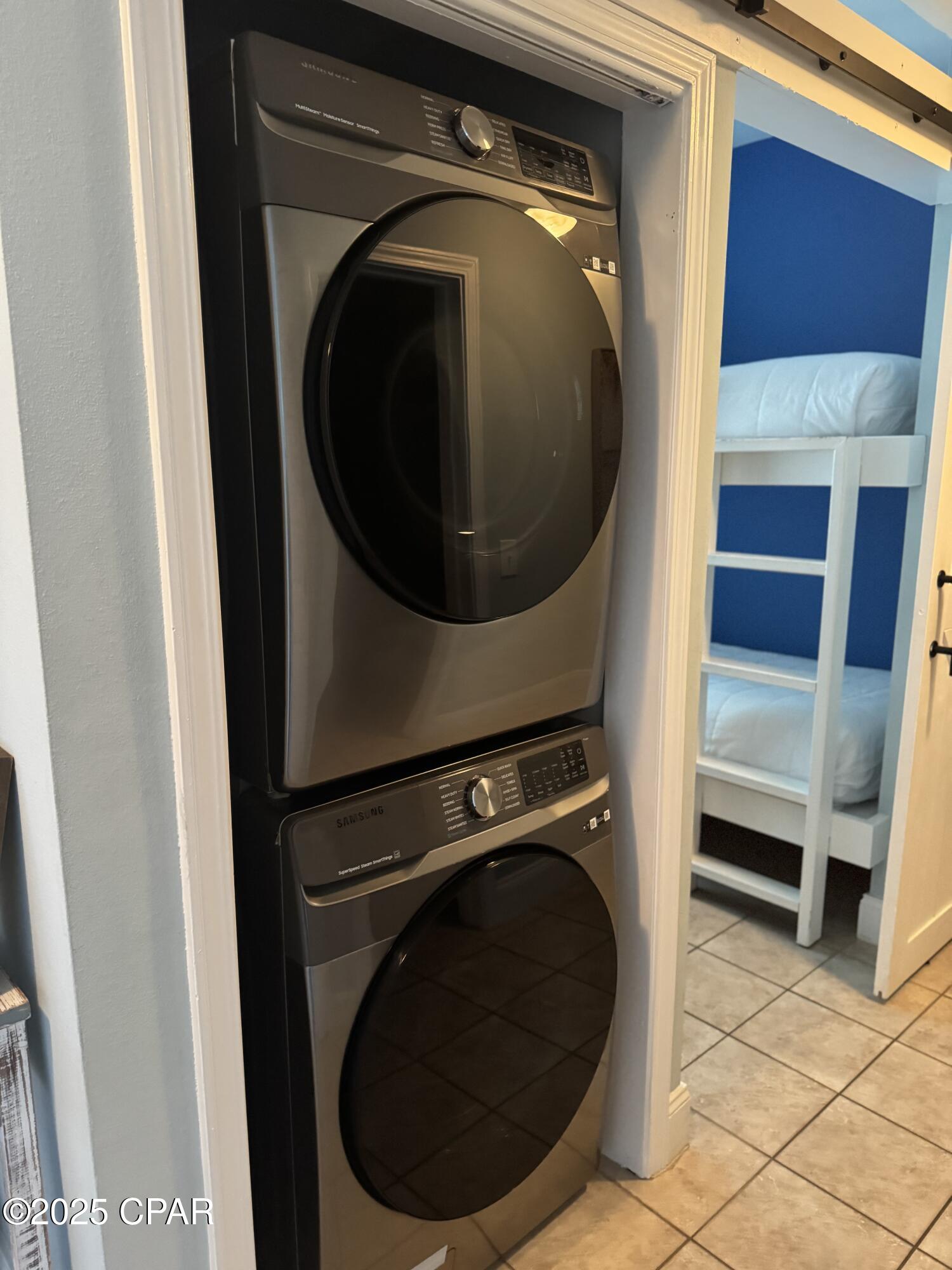 Laketown Wharf - Residential