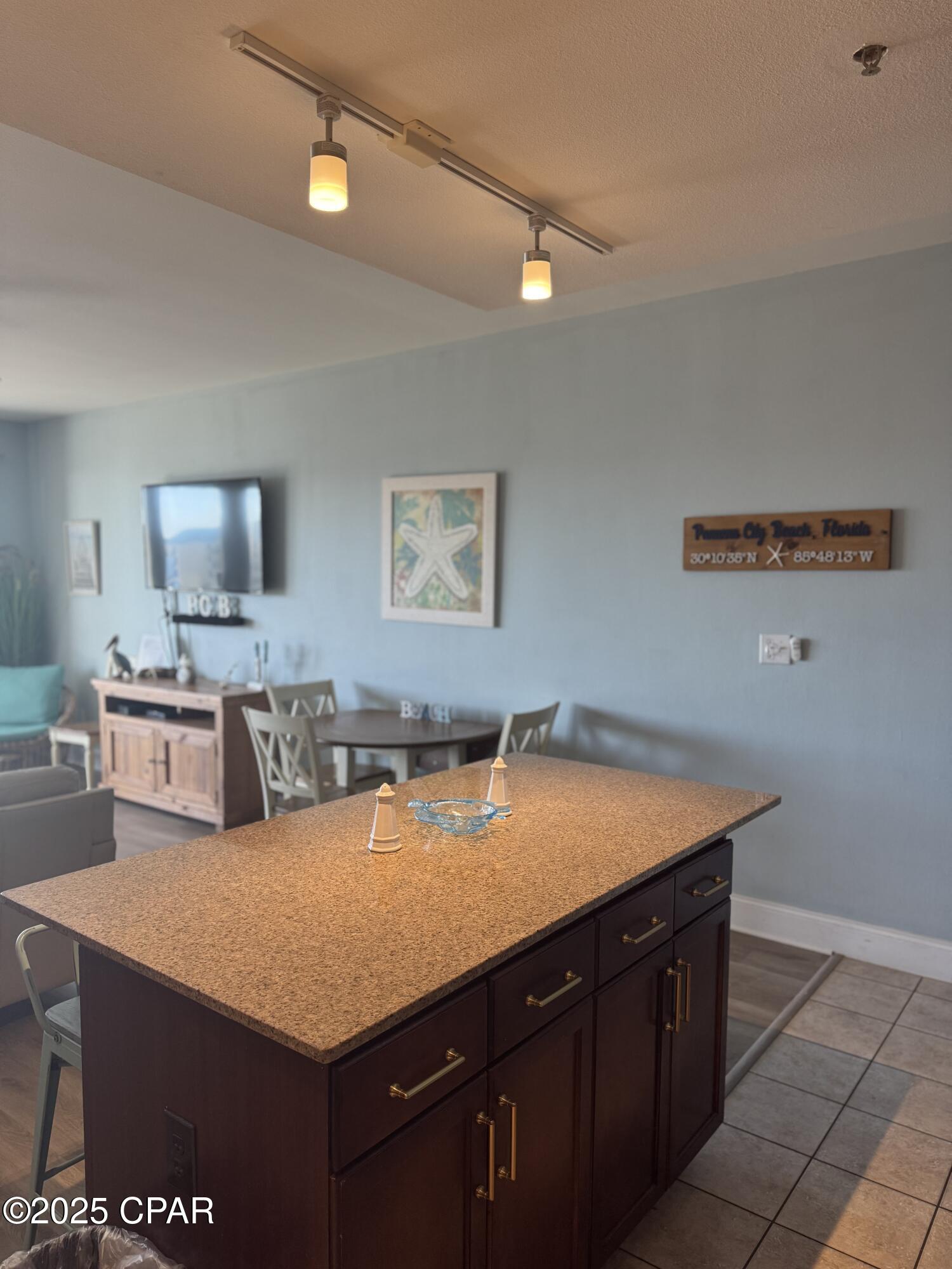 Laketown Wharf - Residential