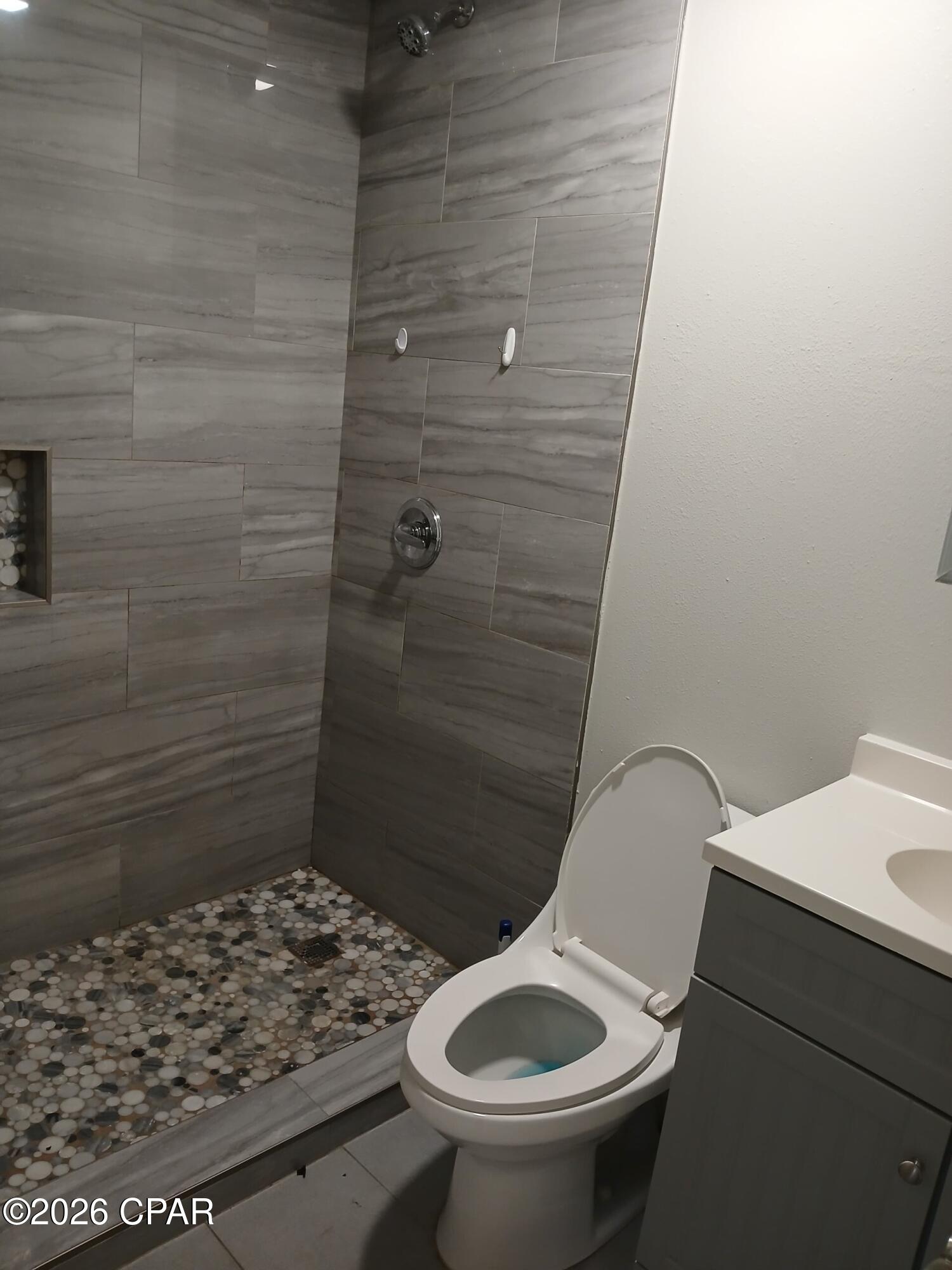 Pinnacle Pines Estate - Residential Lease