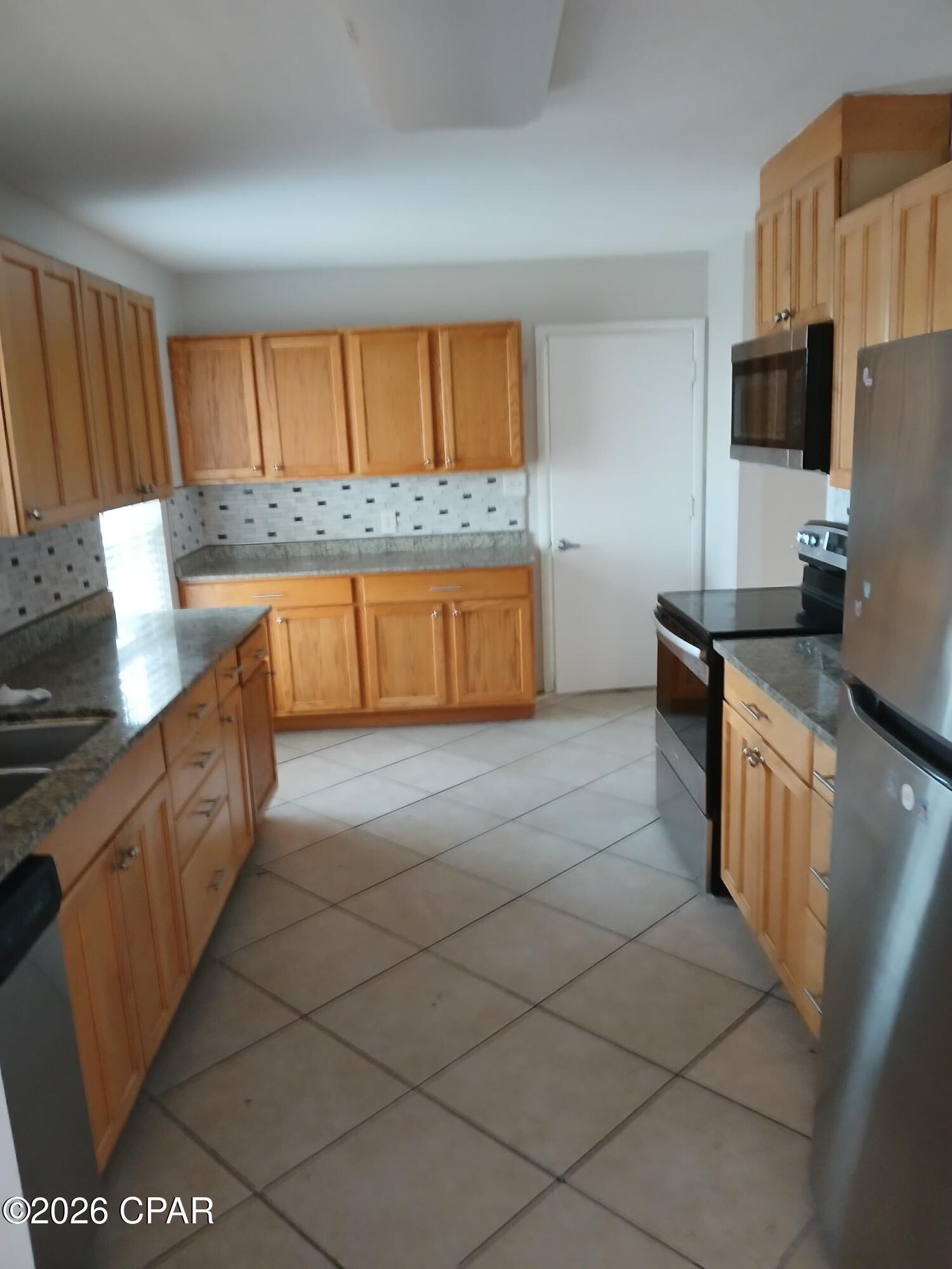 Pinnacle Pines Estate - Residential Lease