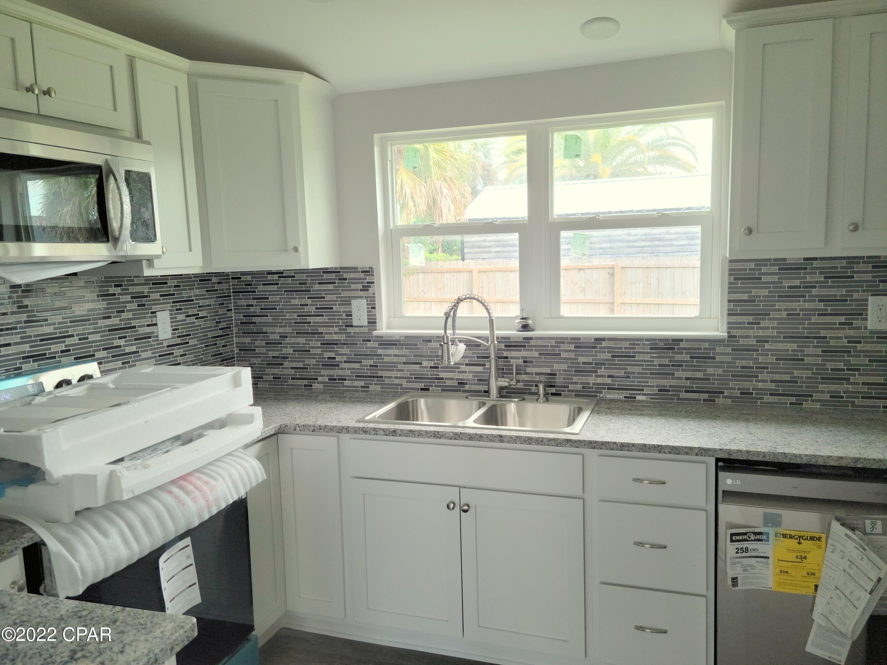 Cove Terrace 3rd Add - Residential