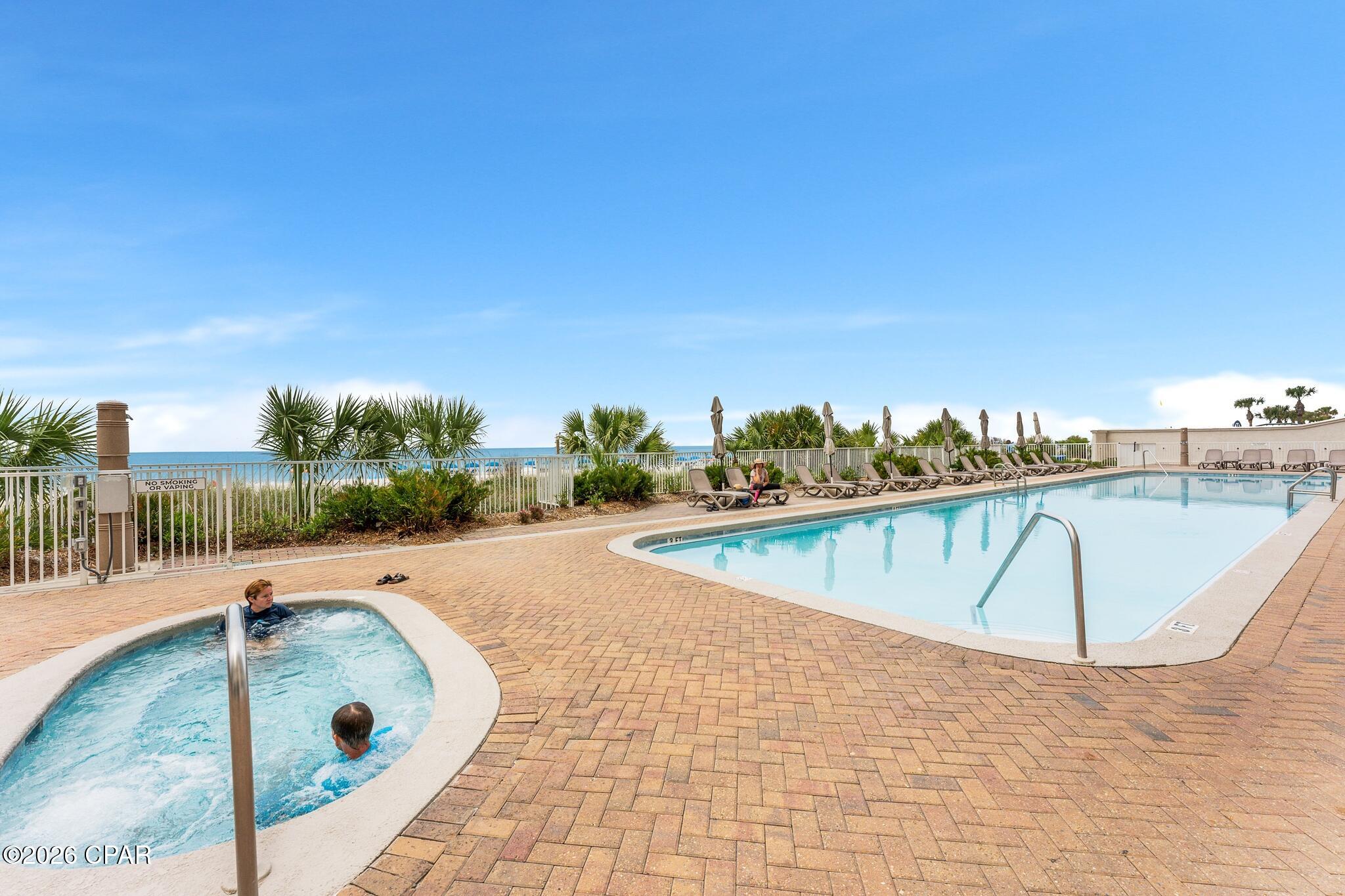 Twin Palms Resort - Residential