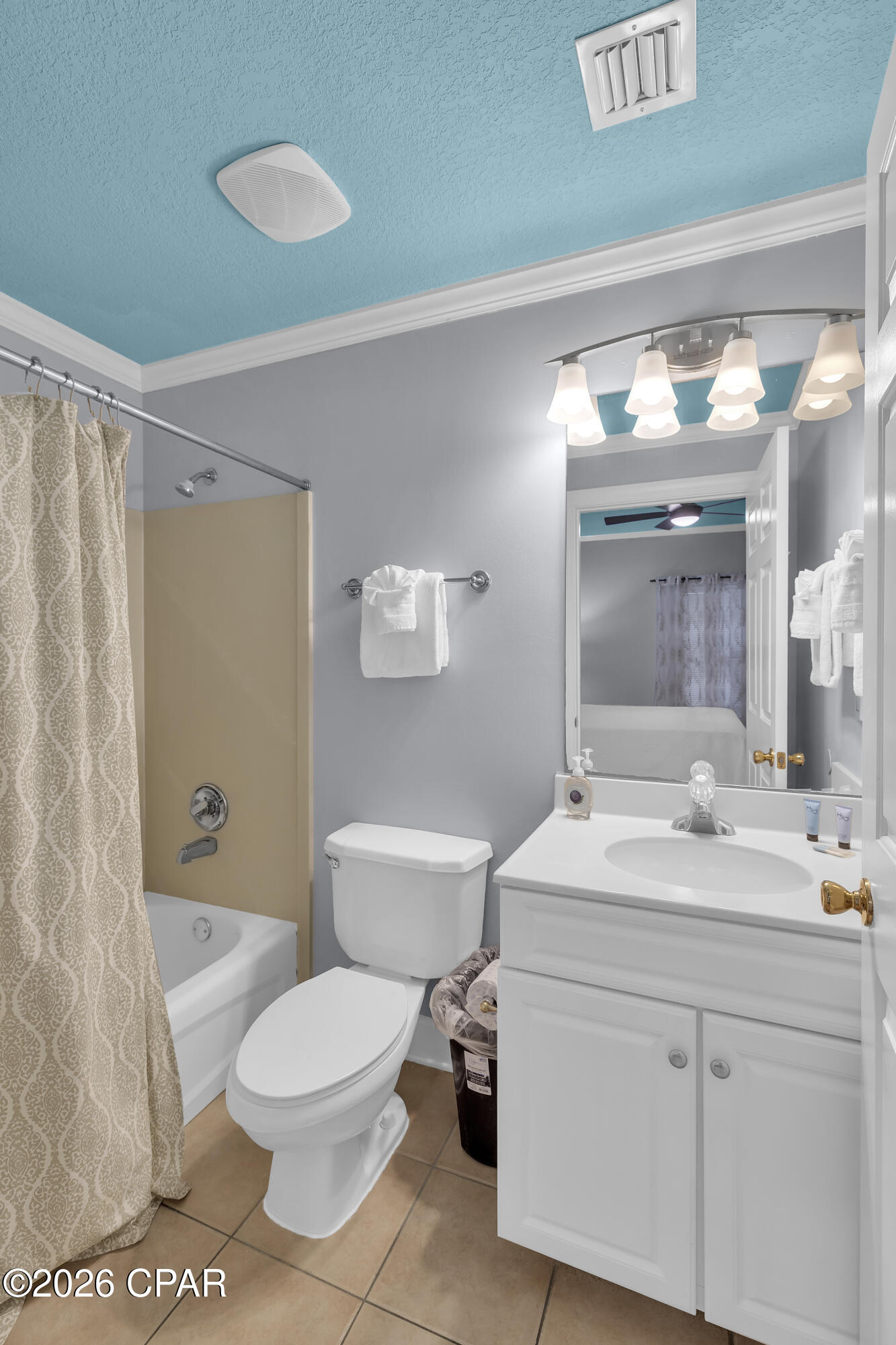 Twin Palms Resort - Residential