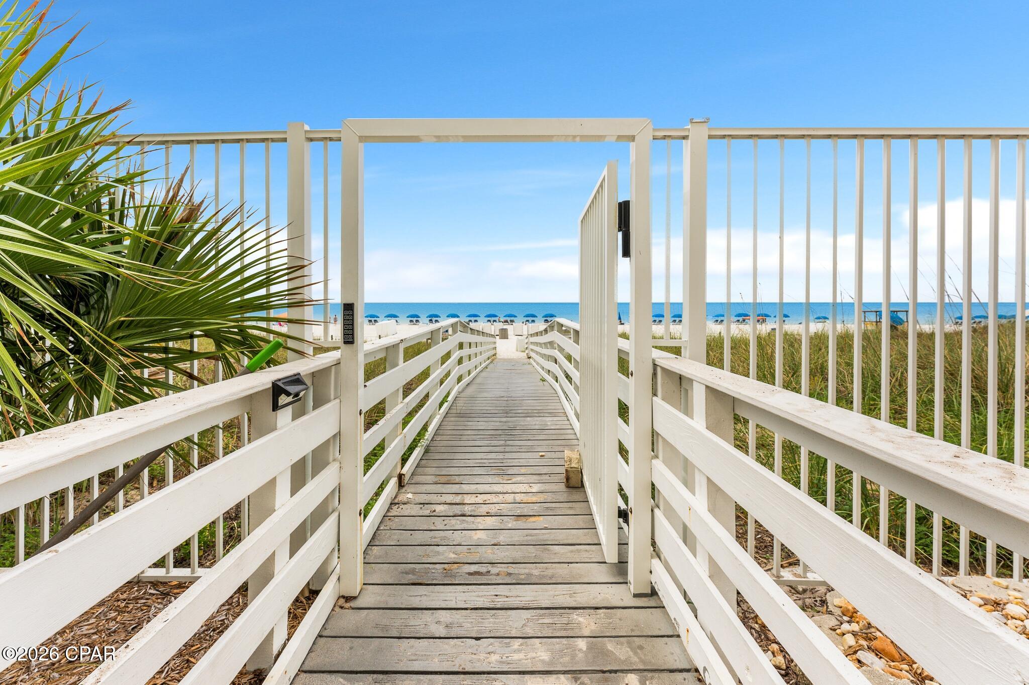 Twin Palms Resort - Residential