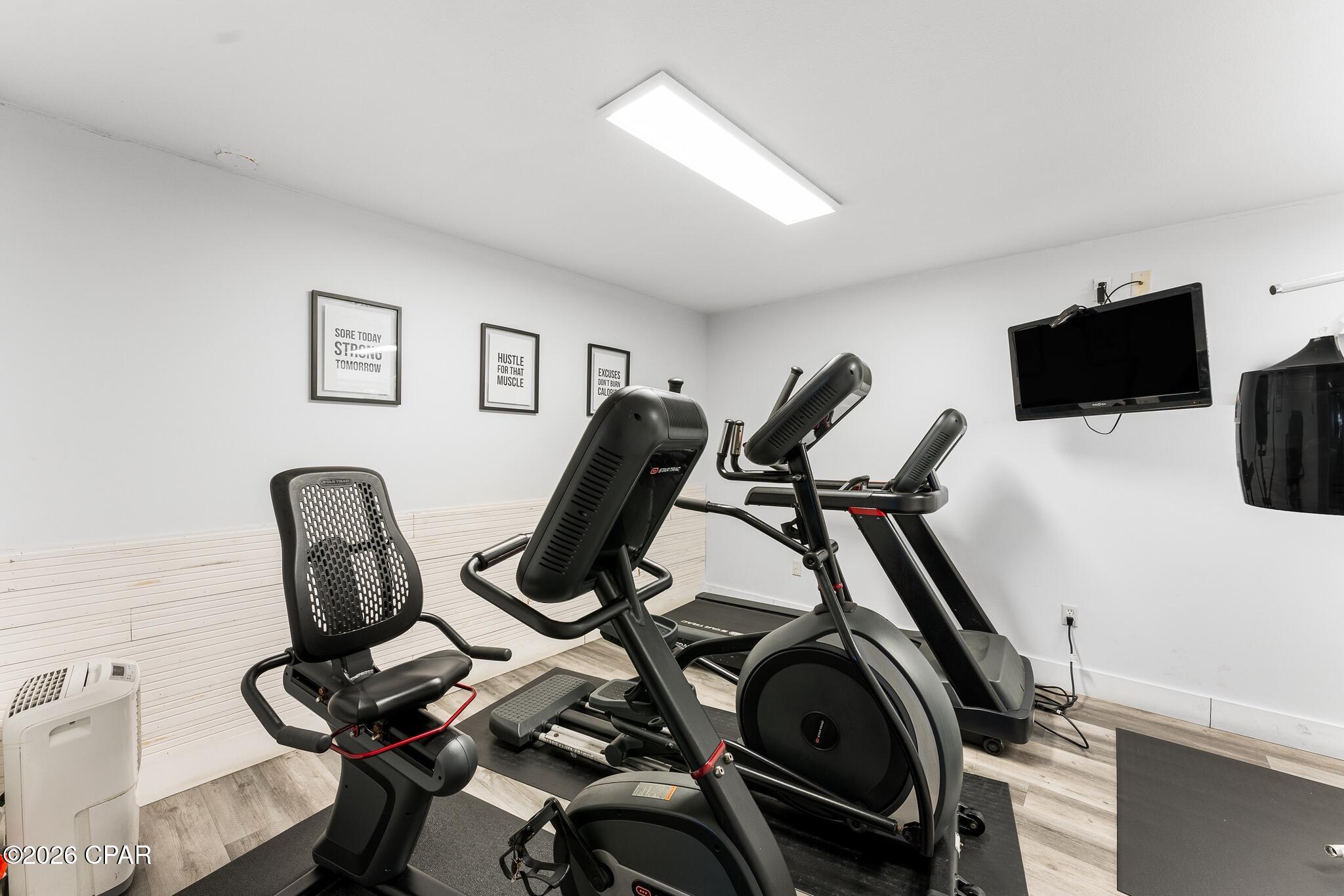 Twin Palms Resort - Residential